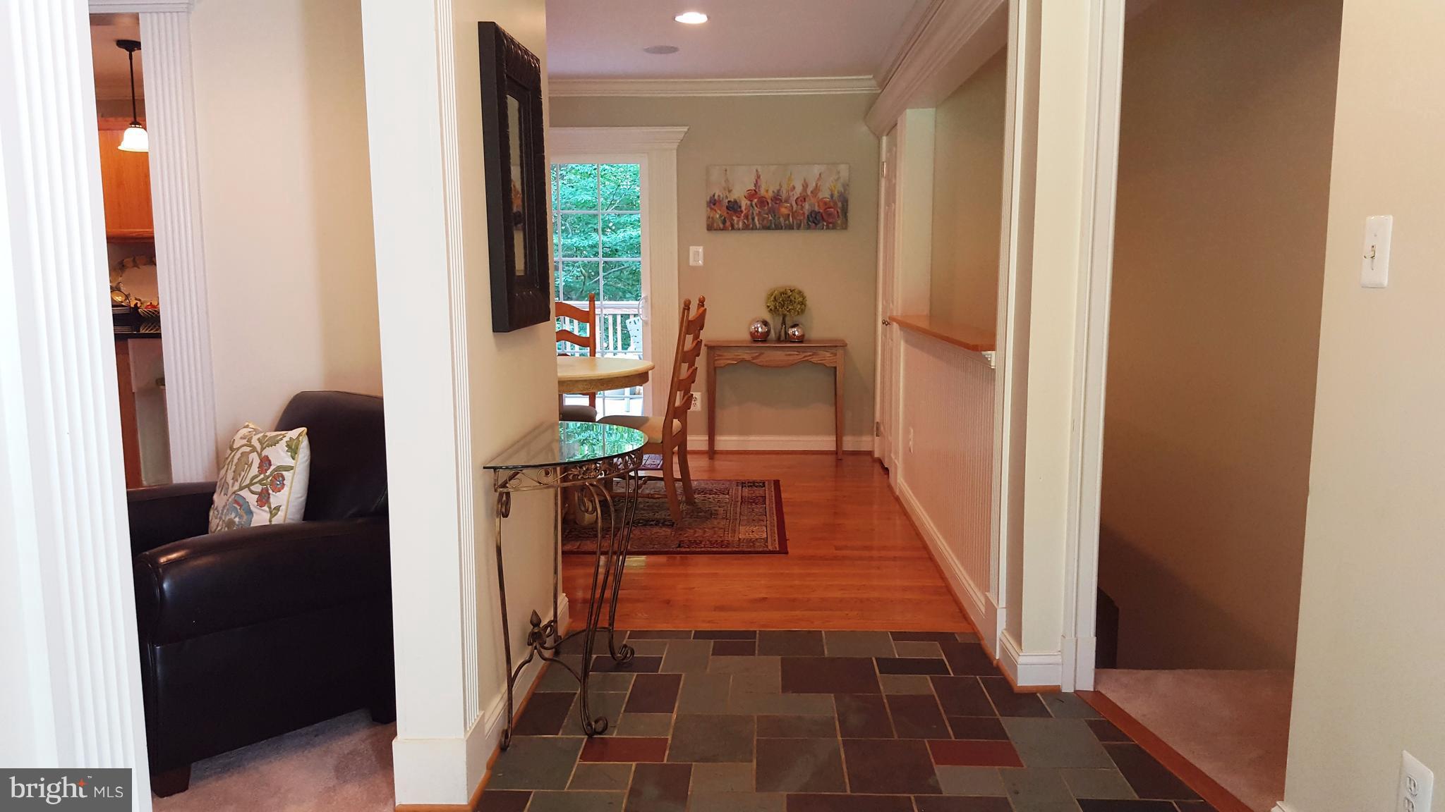 ALGONQUIN HILLS - Residential