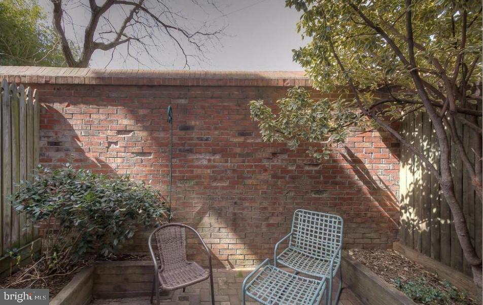 FEDERAL HILL HISTORIC DISTRICT - Residential Lease