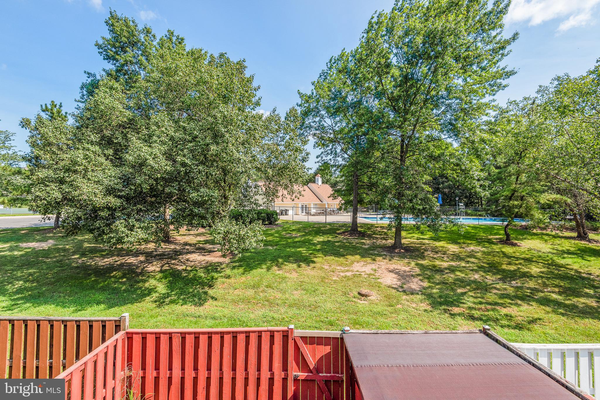 ROLLING BROOK - Residential