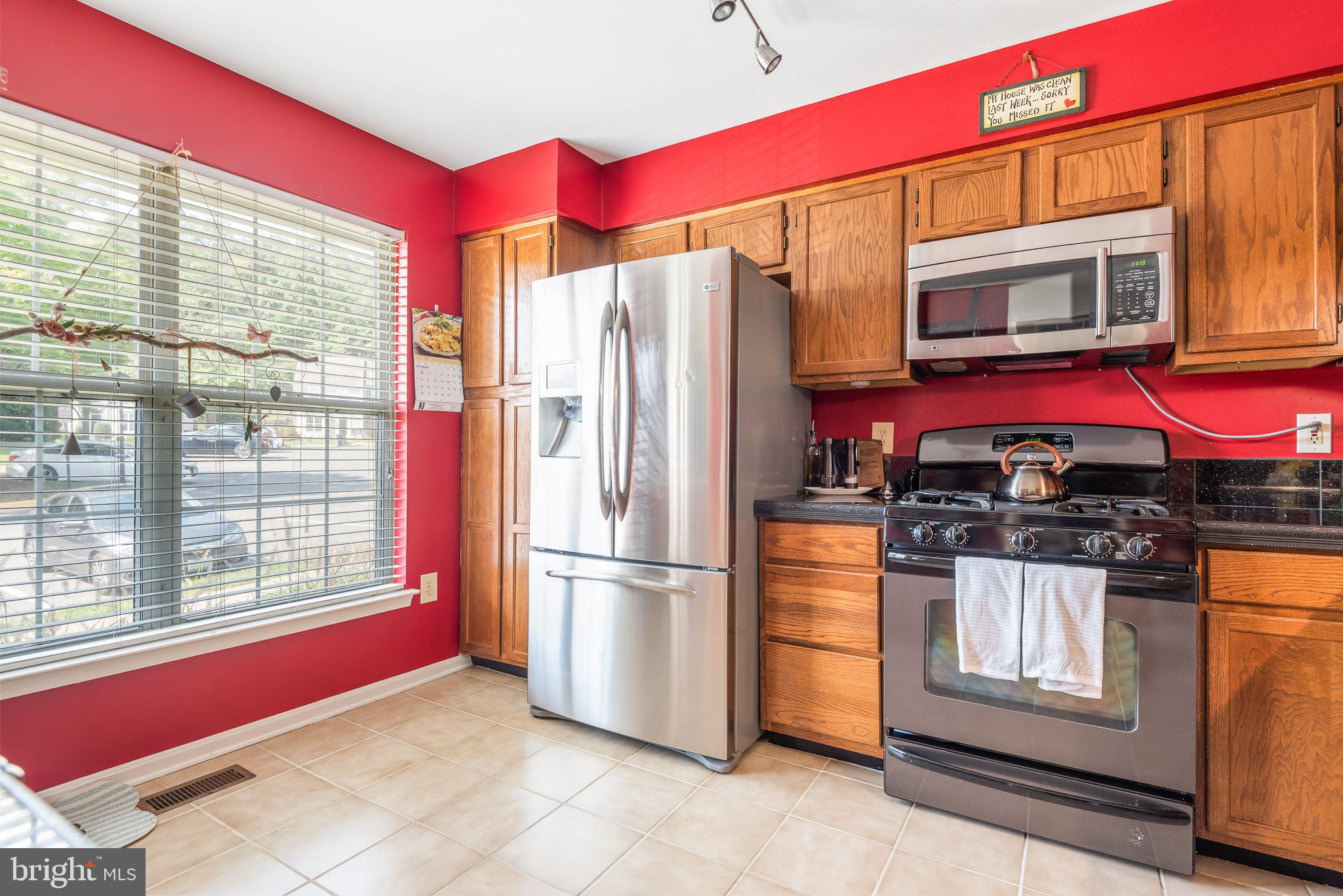 ROLLING BROOK - Residential