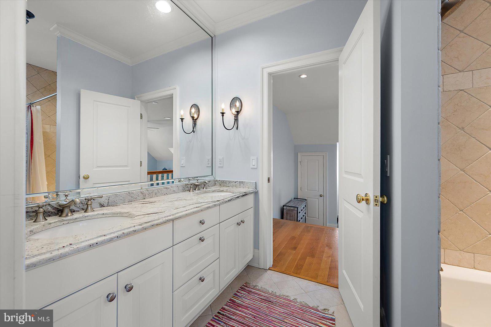 KEEN-WIK - Residential