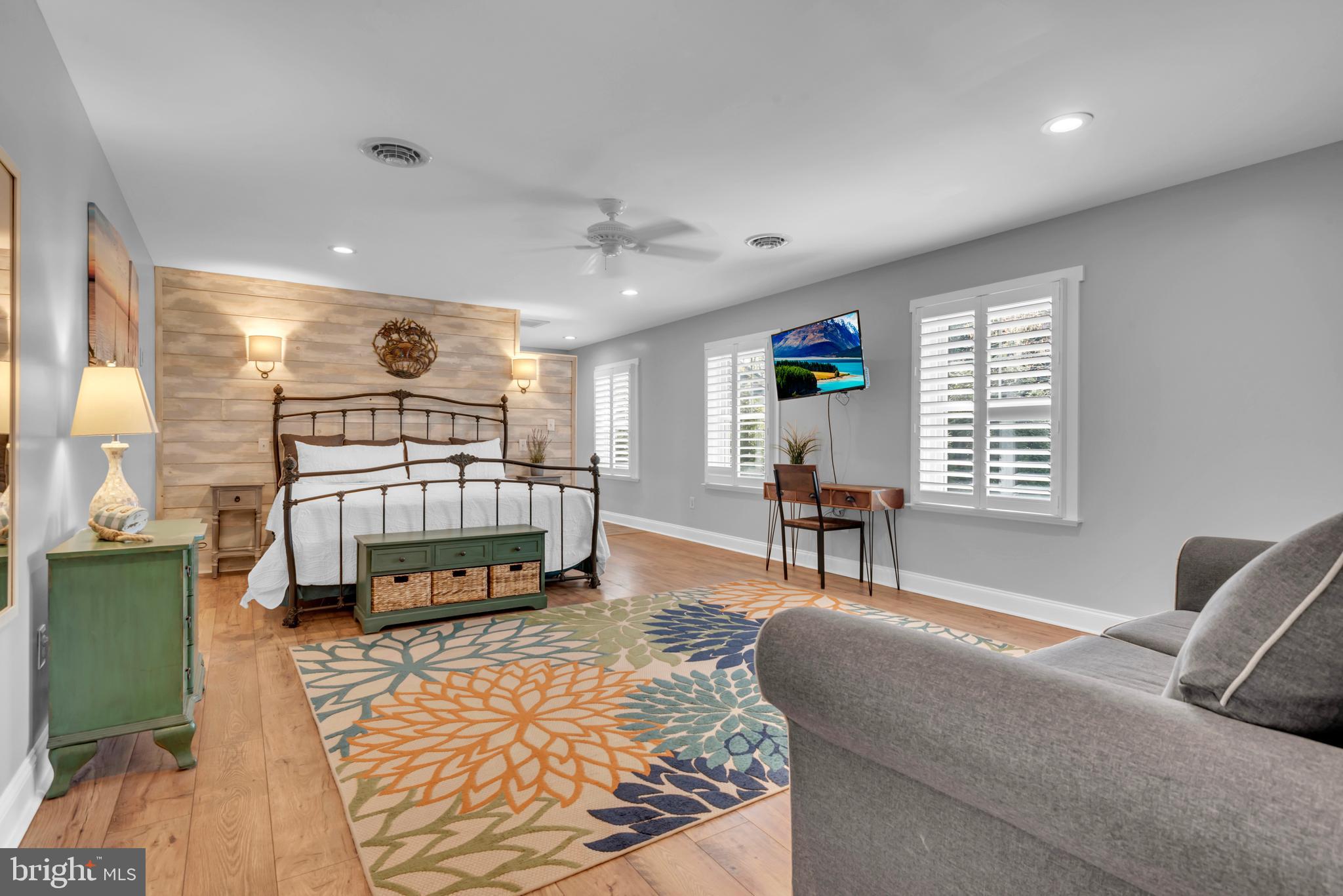 REGULARS - Residential