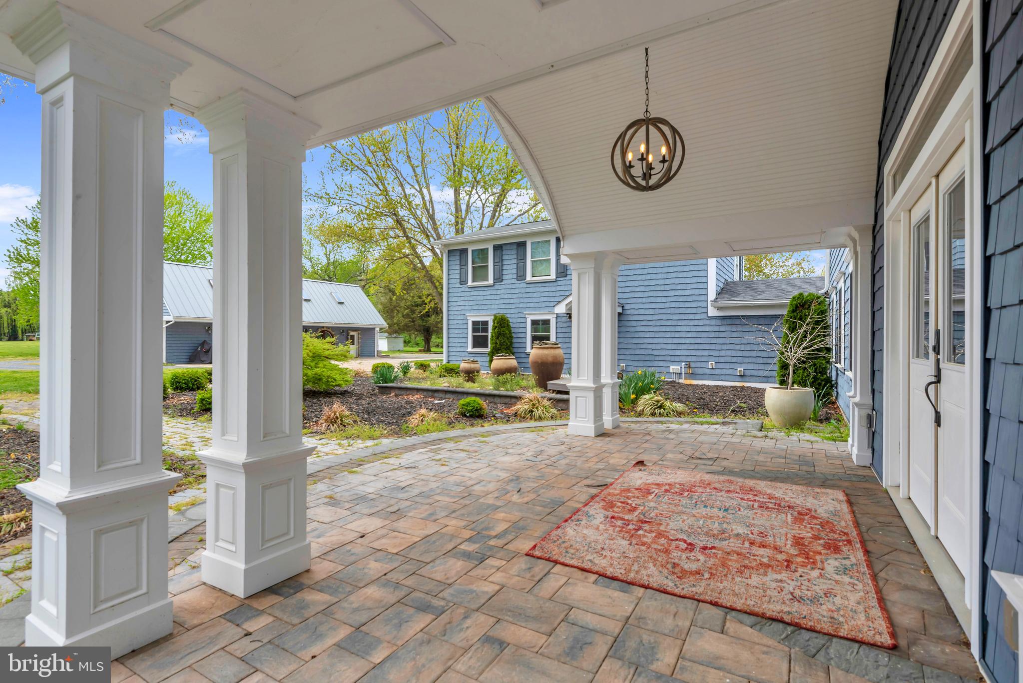 REGULARS - Residential