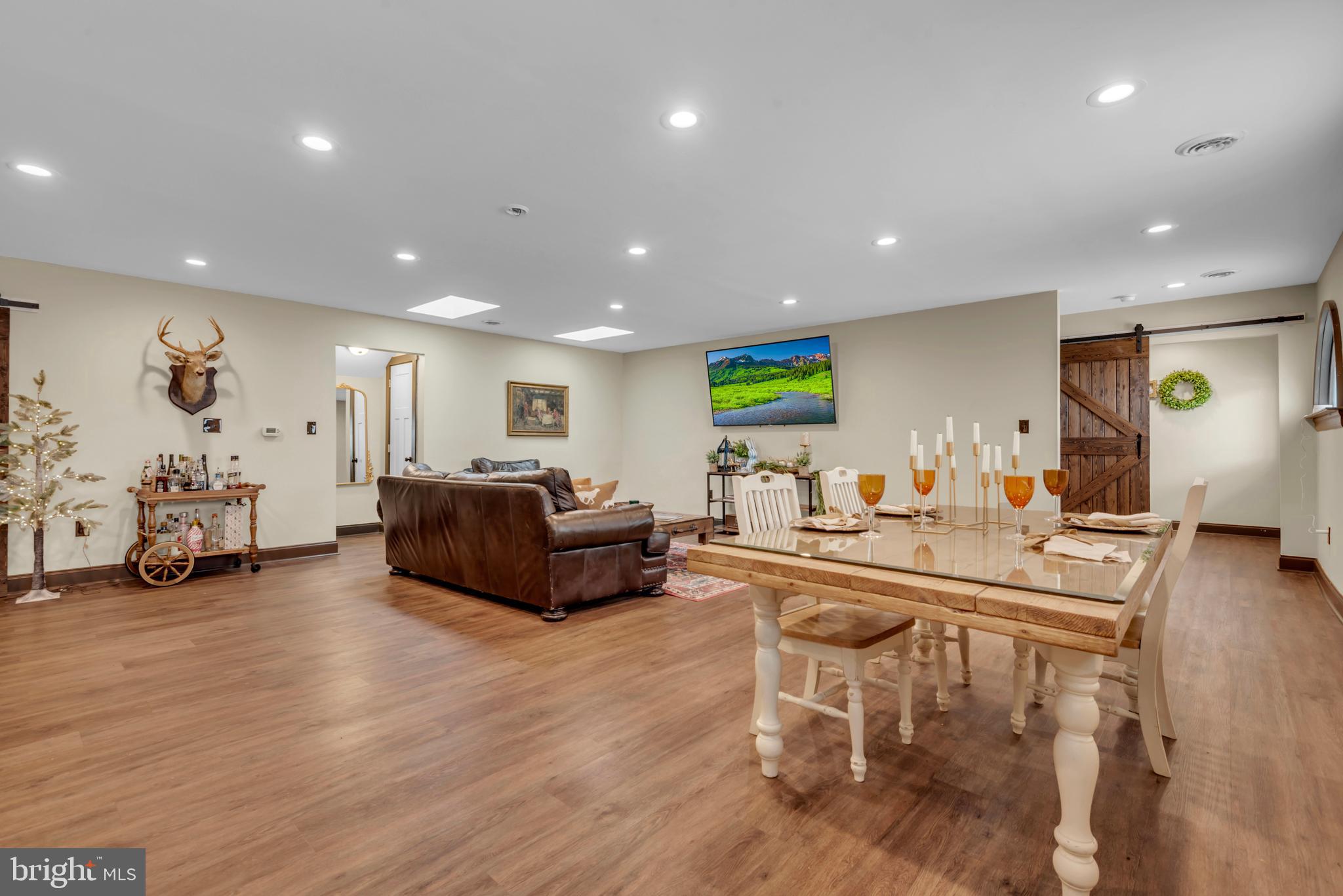 REGULARS - Residential