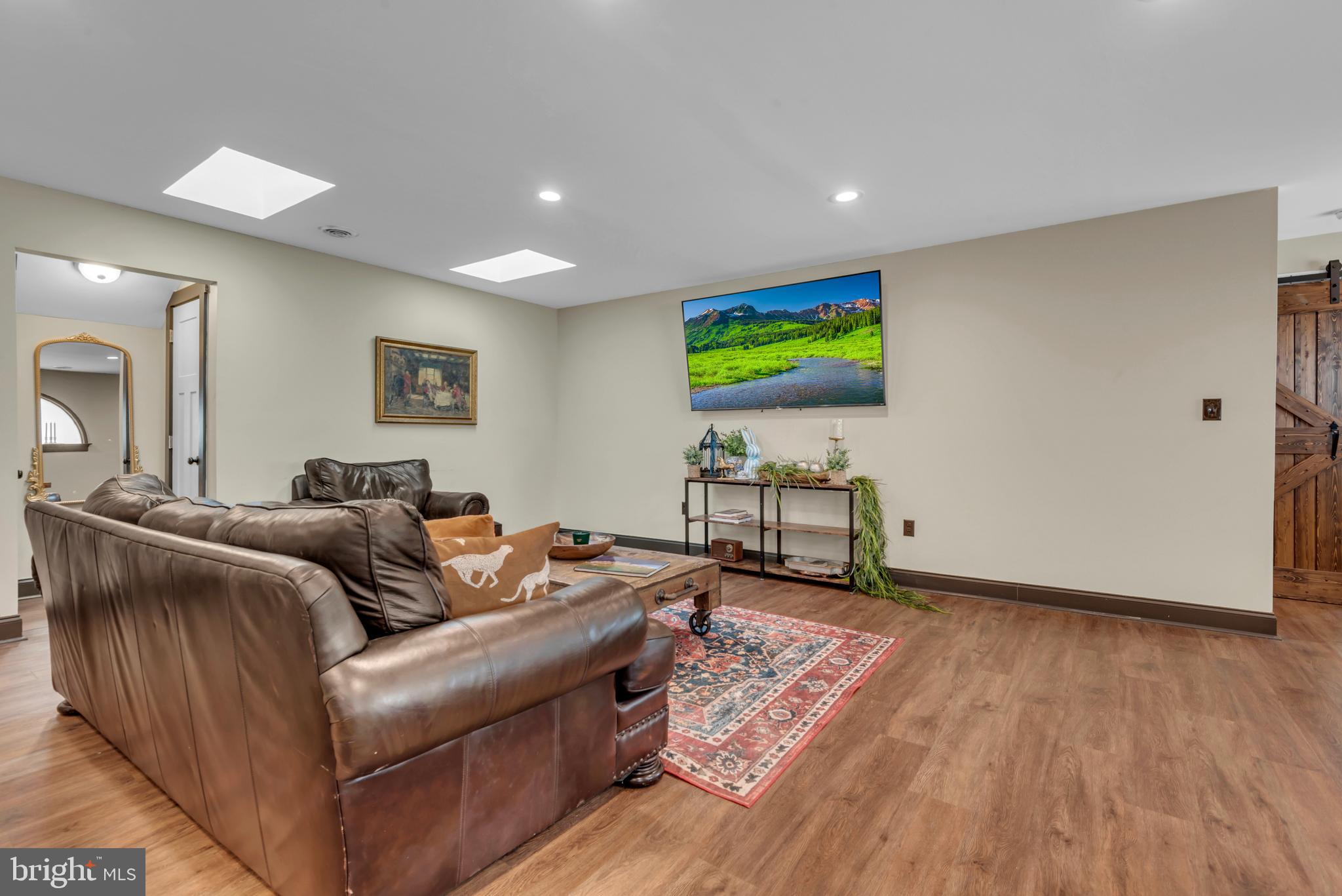 REGULARS - Residential