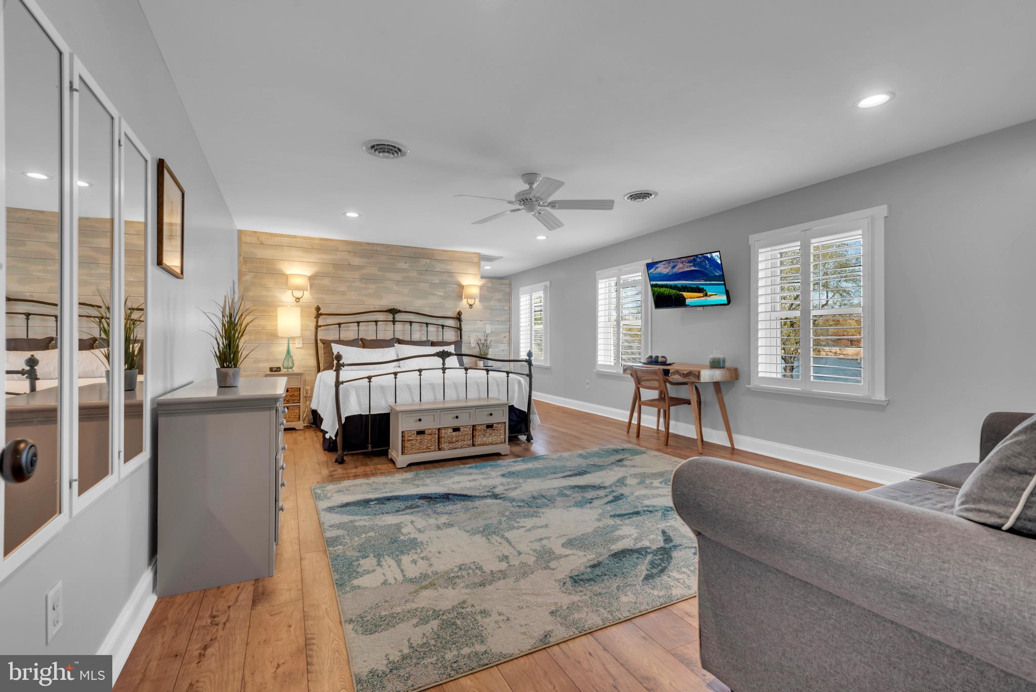 REGULARS - Residential