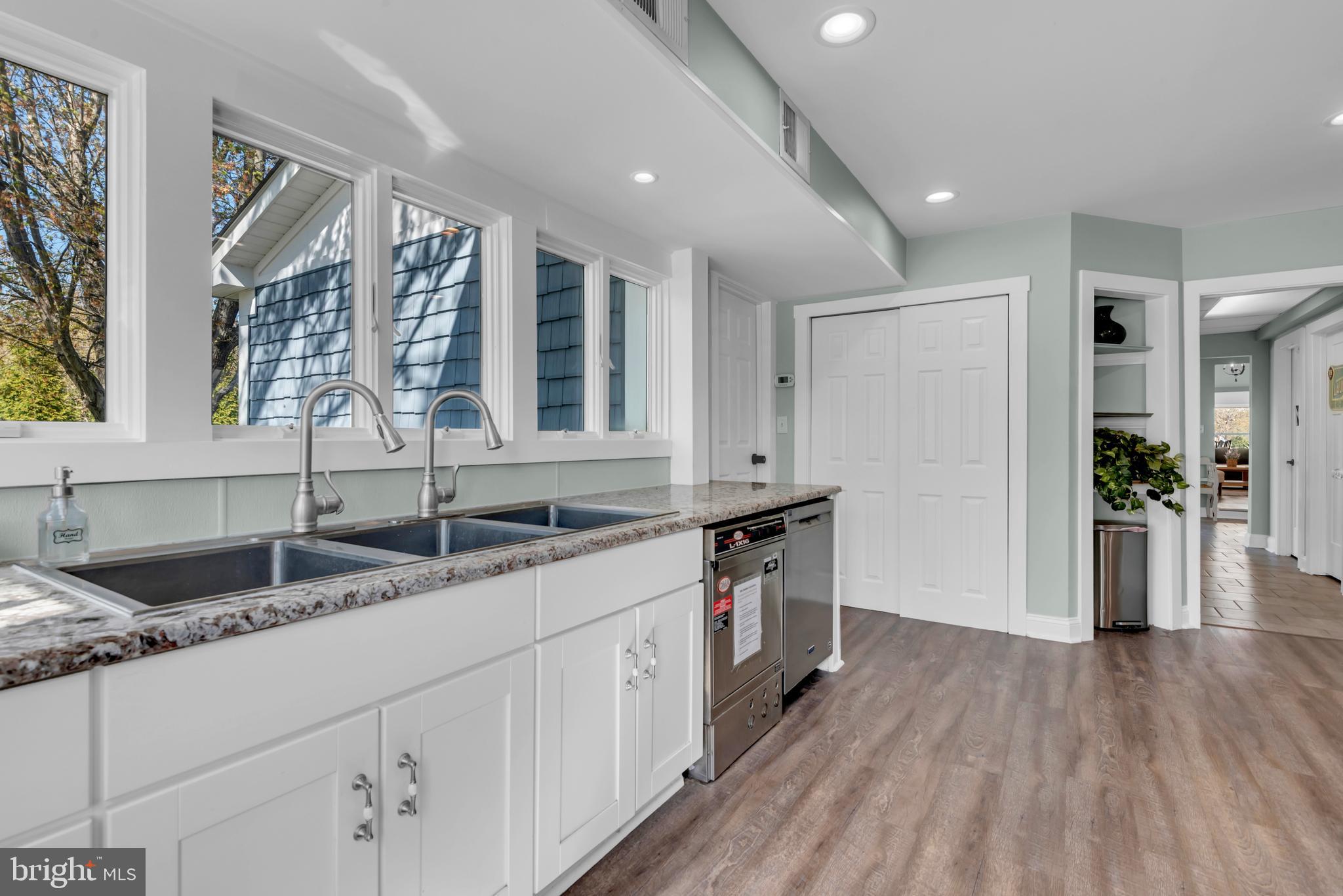 REGULARS - Residential