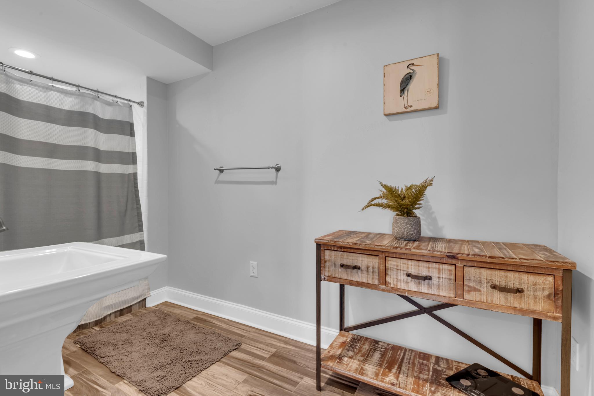 REGULARS - Residential