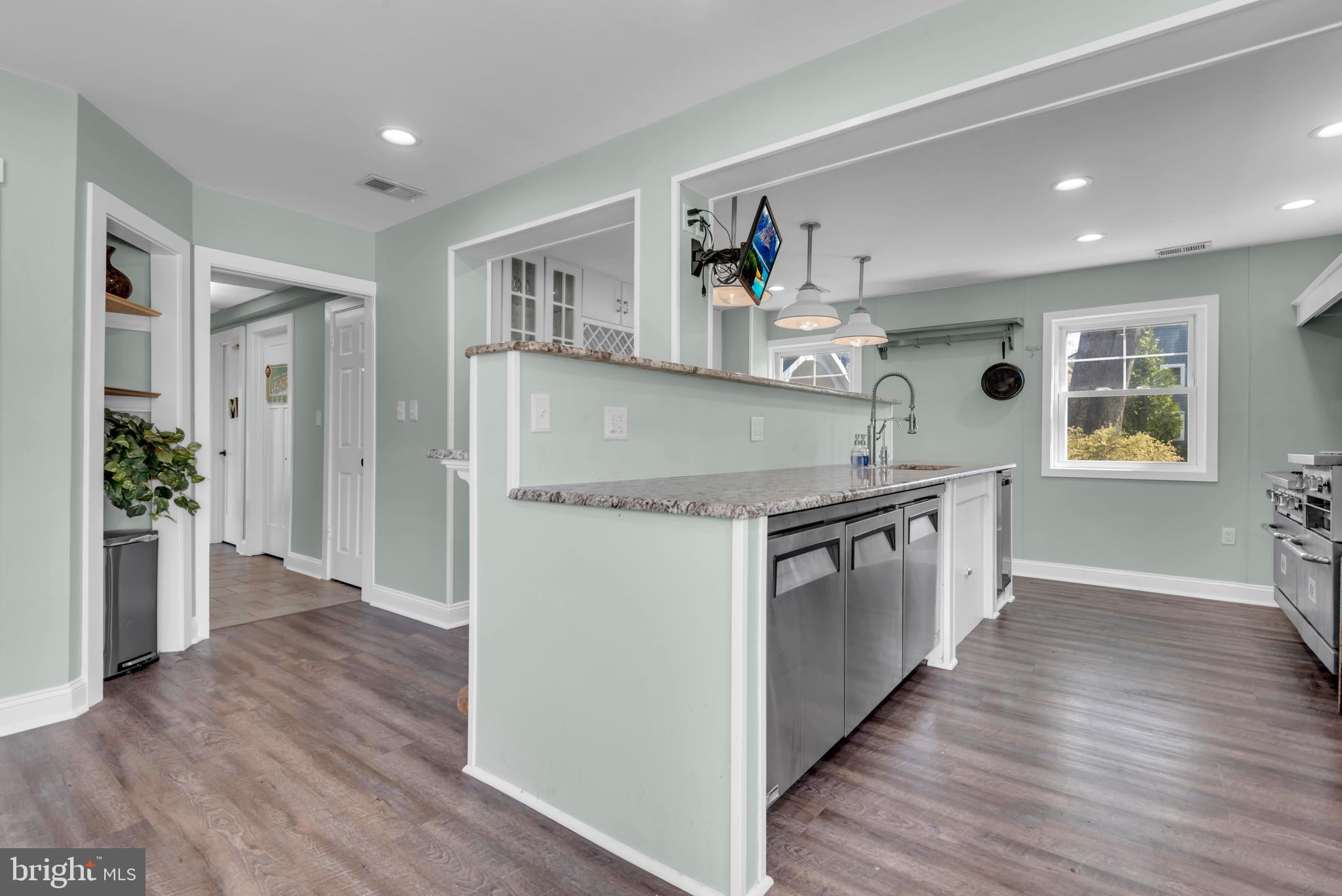 REGULARS - Residential