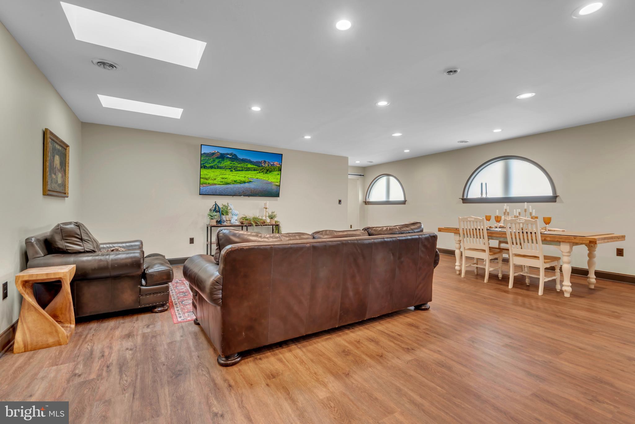 REGULARS - Residential