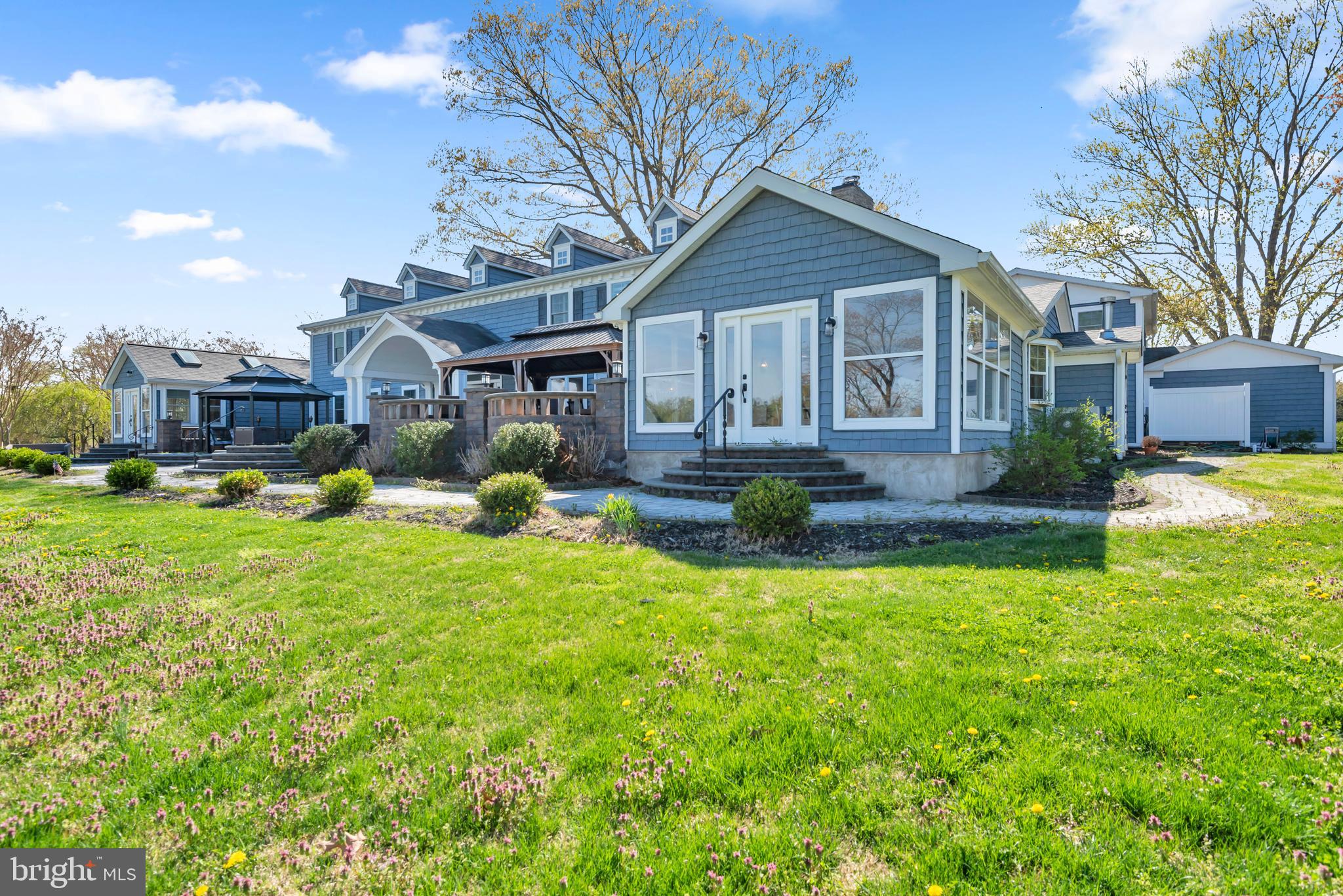 REGULARS - Residential