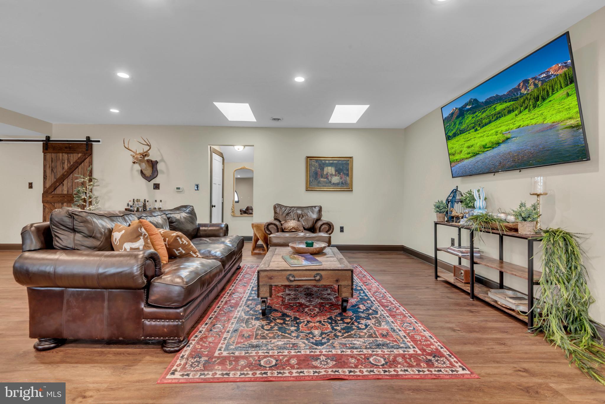 REGULARS - Residential