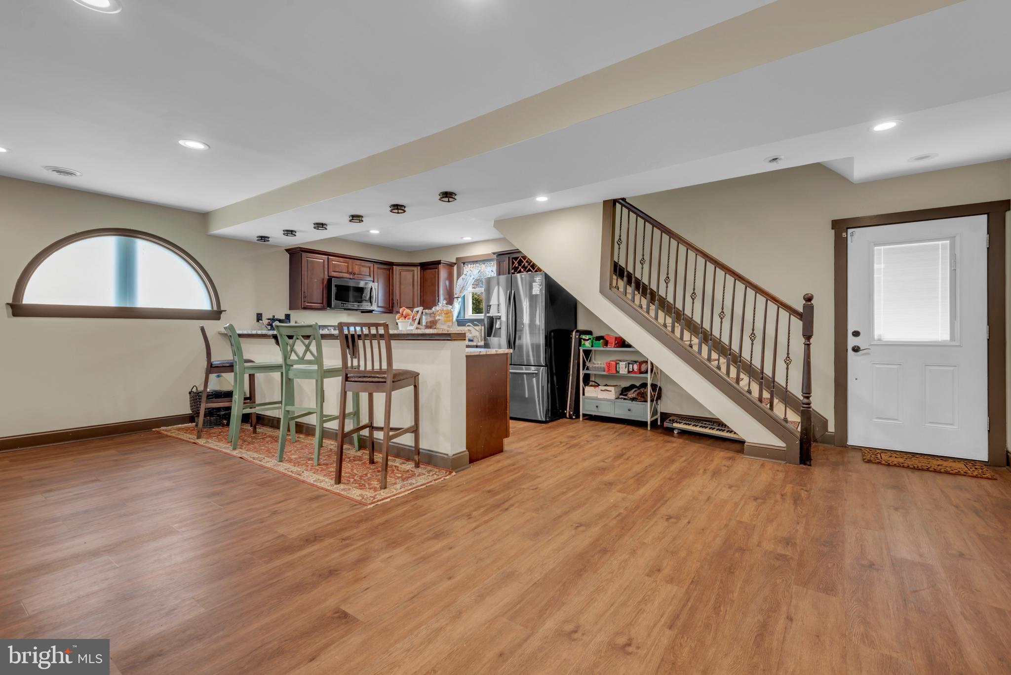 REGULARS - Residential