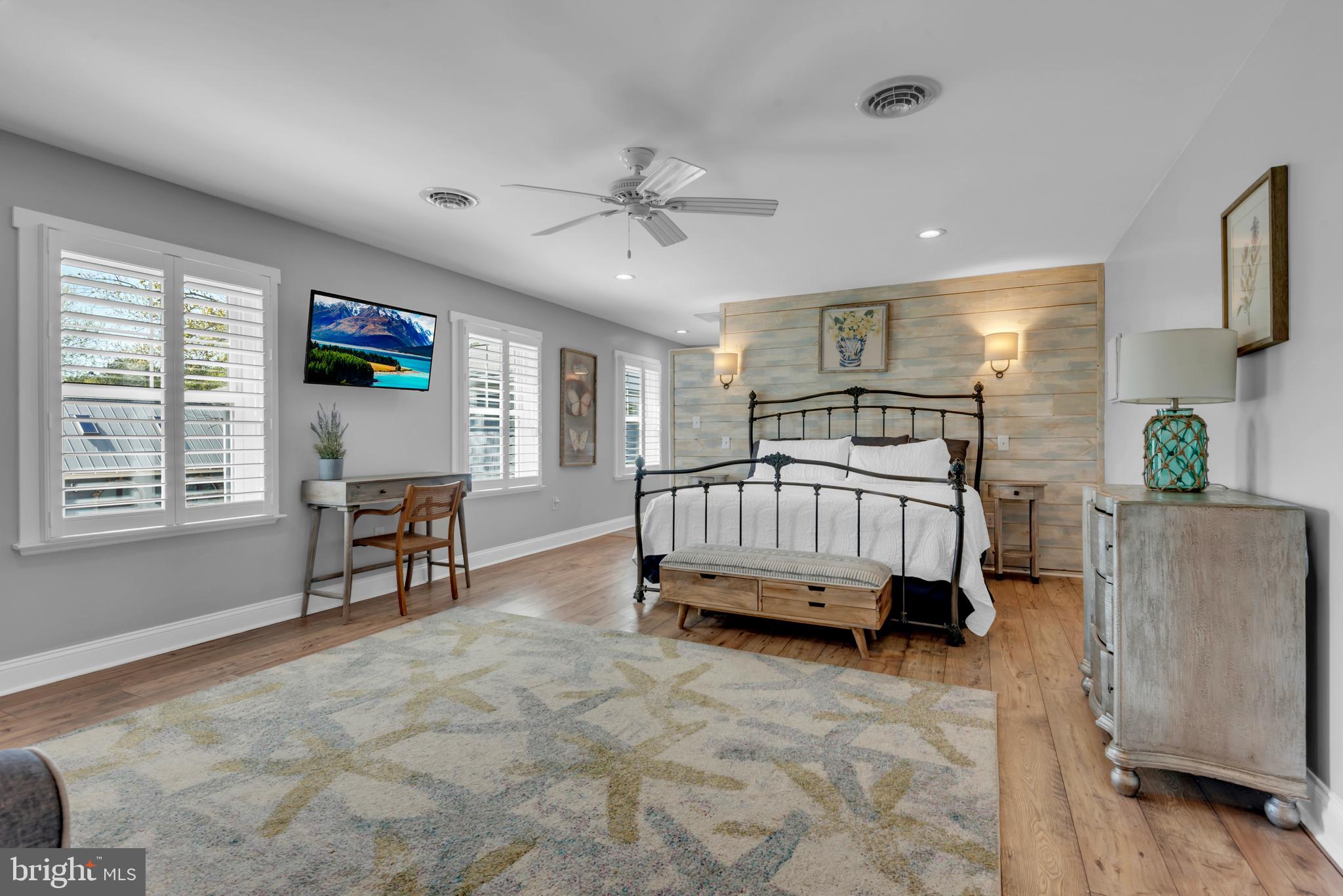 REGULARS - Residential