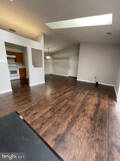 PARKVIEW CONDOMINIUMS - Residential Lease