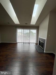 PARKVIEW CONDOMINIUMS - Residential Lease