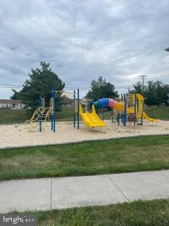 PARKVIEW CONDOMINIUMS - Residential Lease