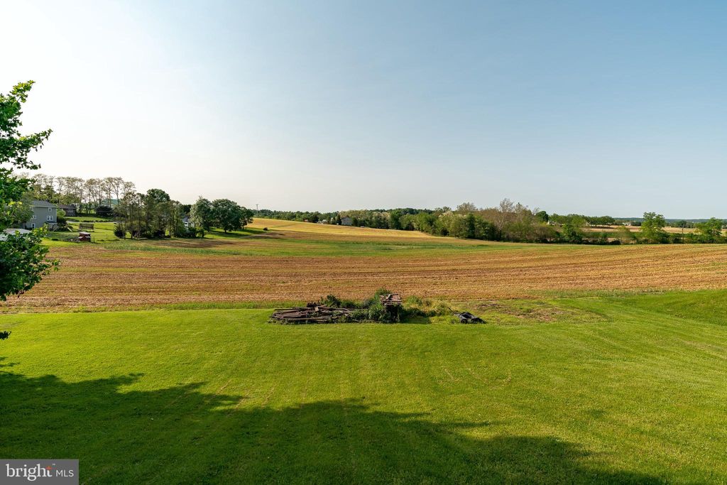 Photo of 8304 ELIZABETHTOWN RD RD, ELIZABETHTOWN, PA 17022 (MLS # PALA2035252)