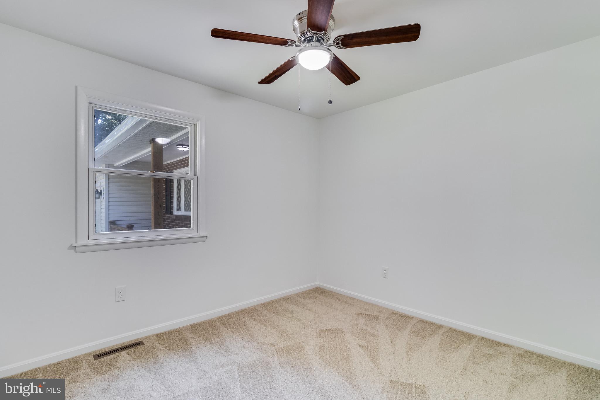 LORD CALVERT HILLS - Residential