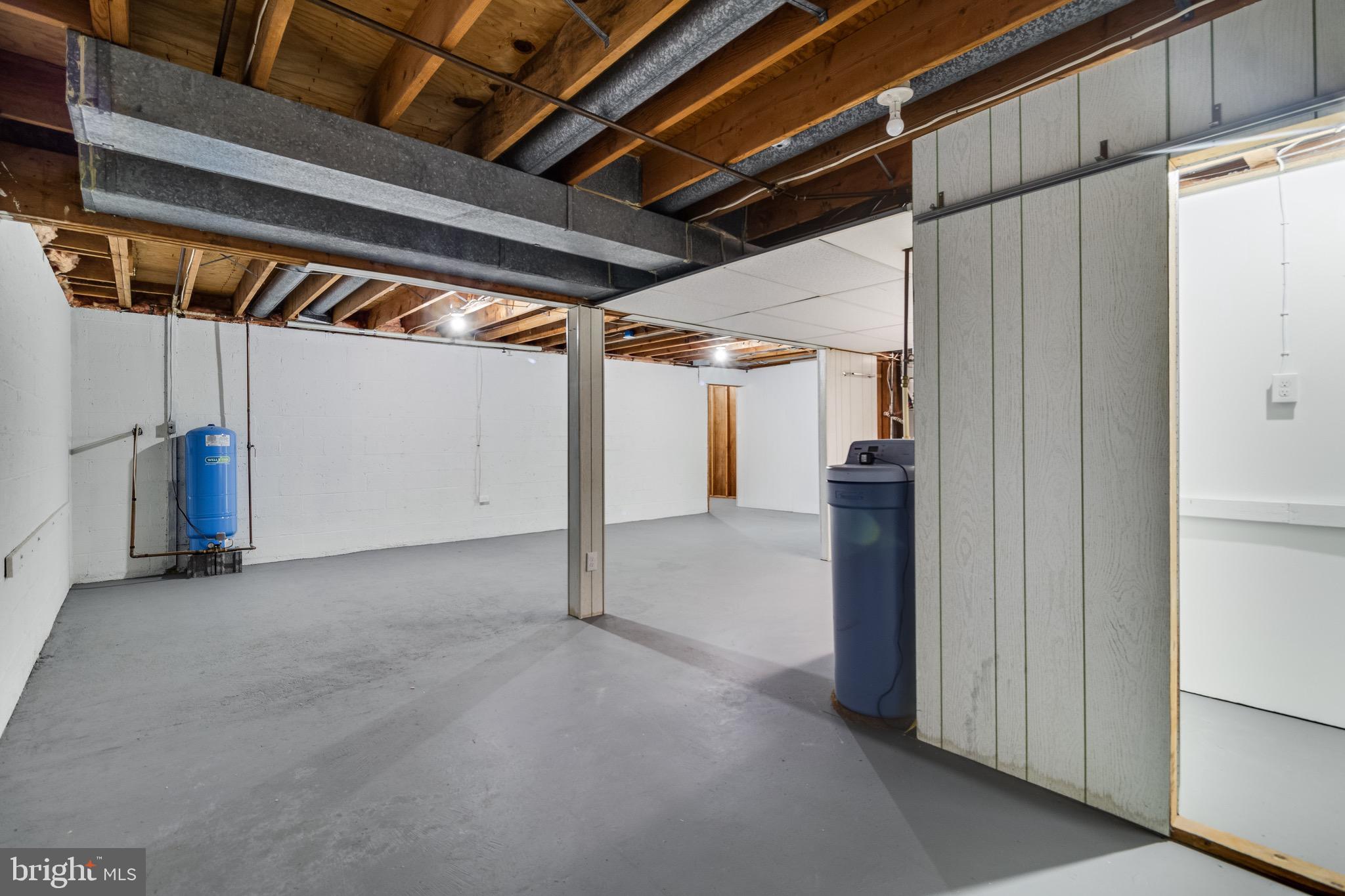 LORD CALVERT HILLS - Residential