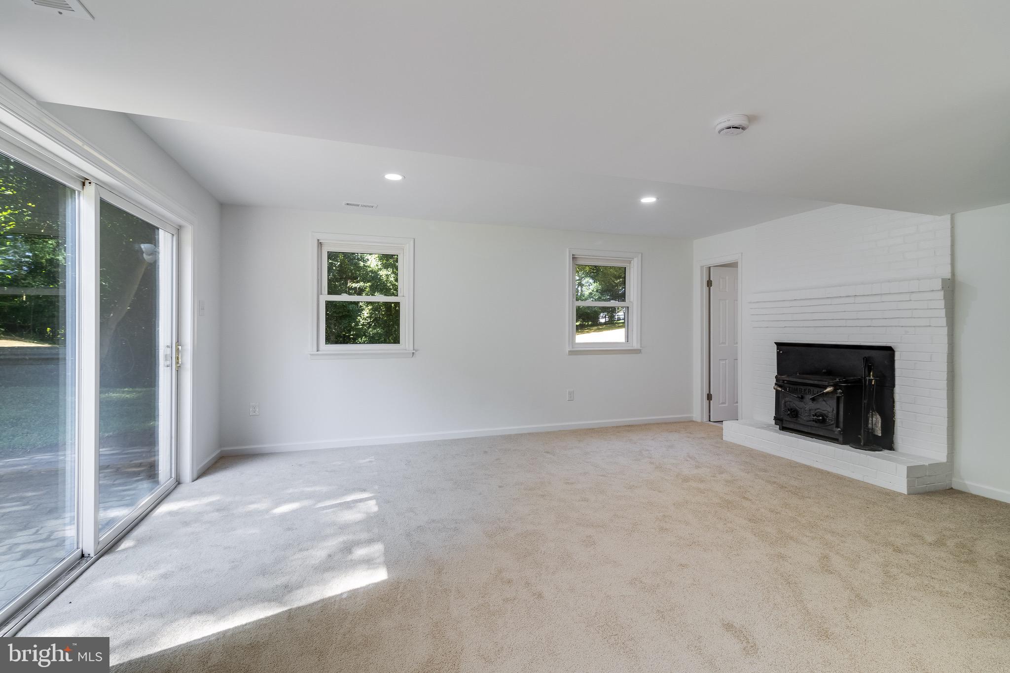 LORD CALVERT HILLS - Residential