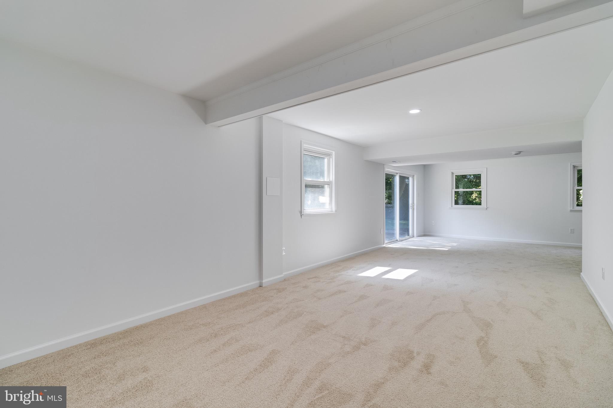 LORD CALVERT HILLS - Residential