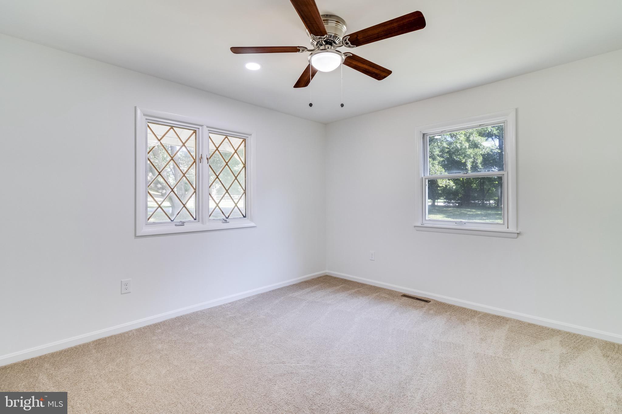 LORD CALVERT HILLS - Residential