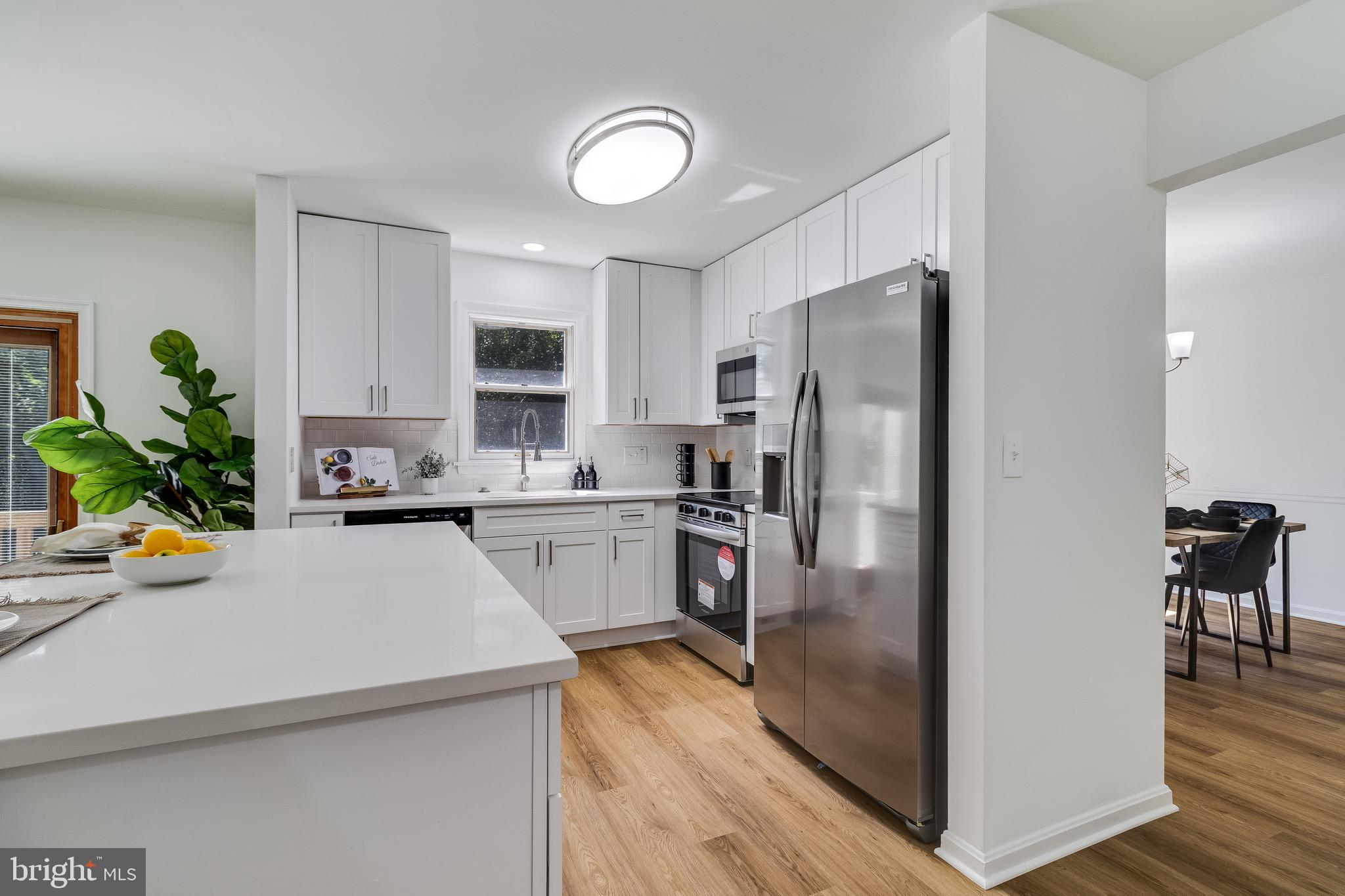 LORD CALVERT HILLS - Residential