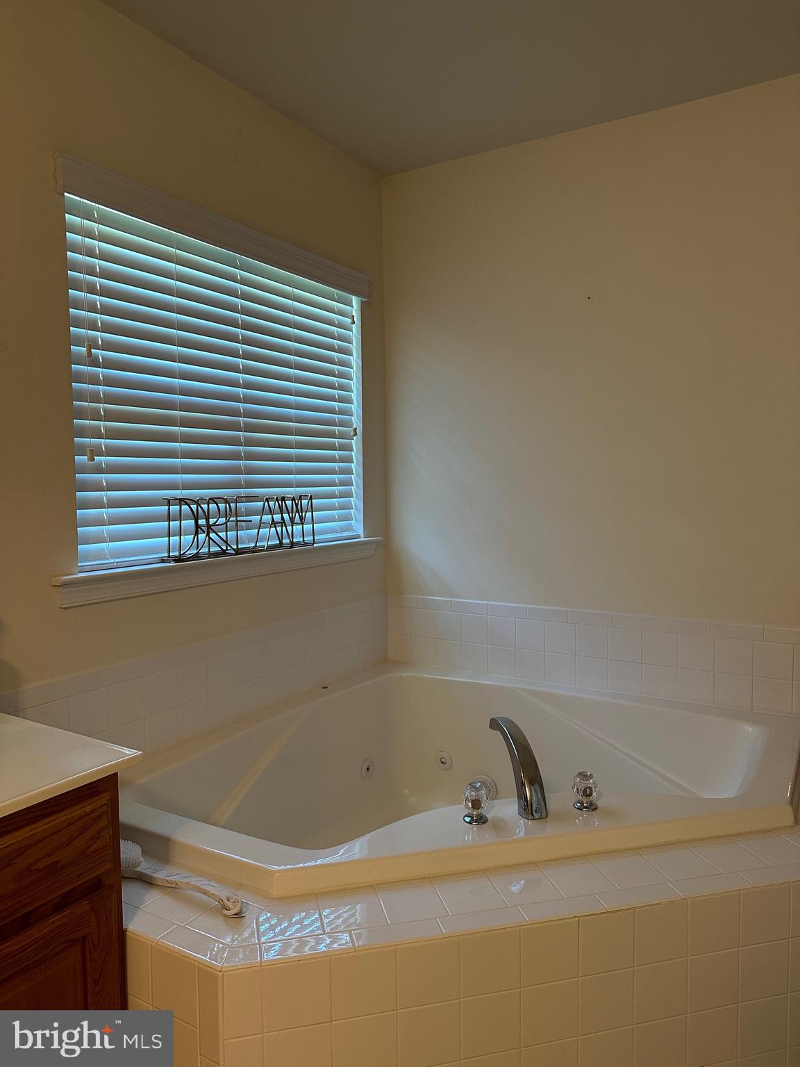 GREENBRIER - Residential Lease