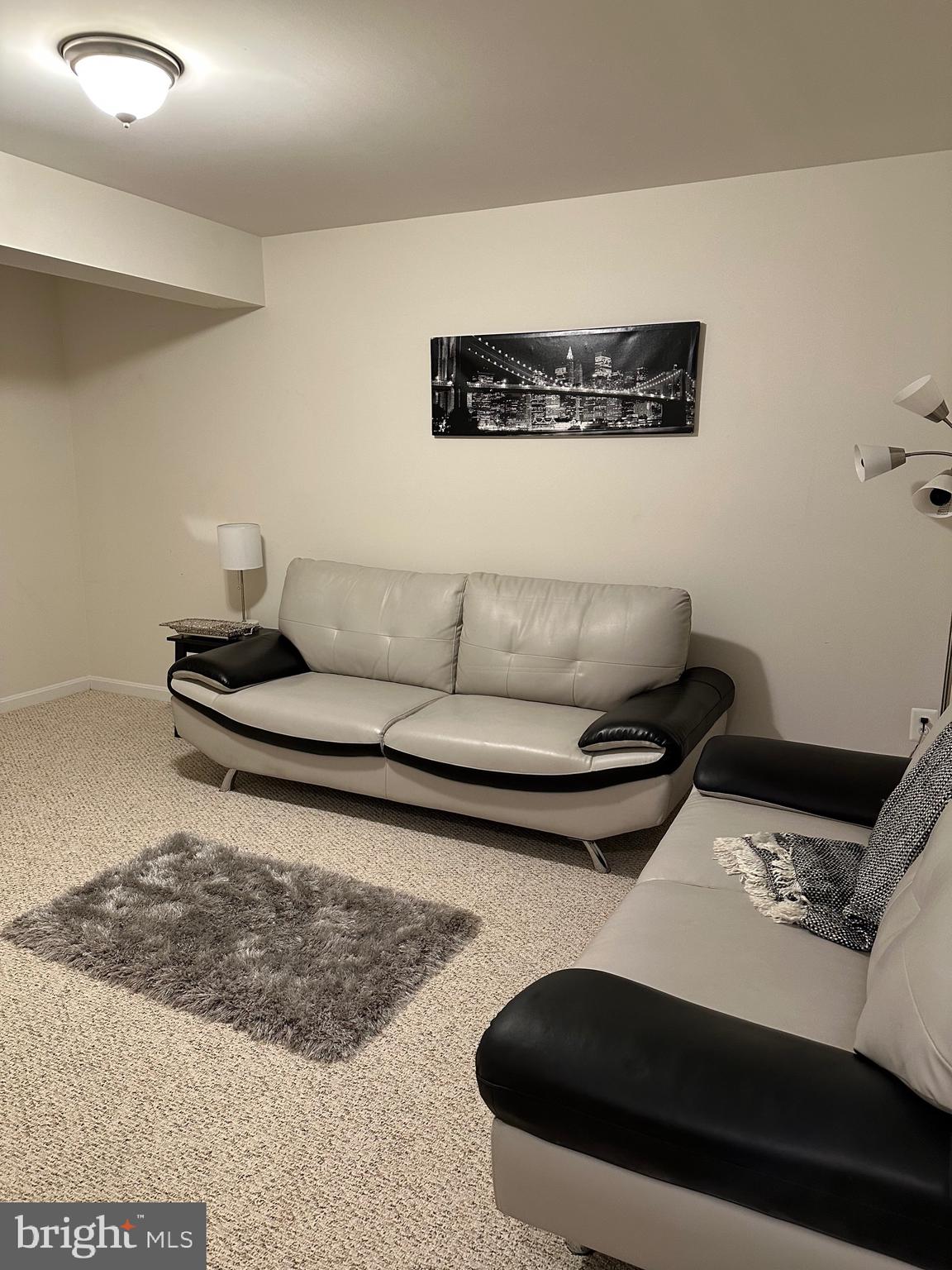 GREENBRIER - Residential Lease