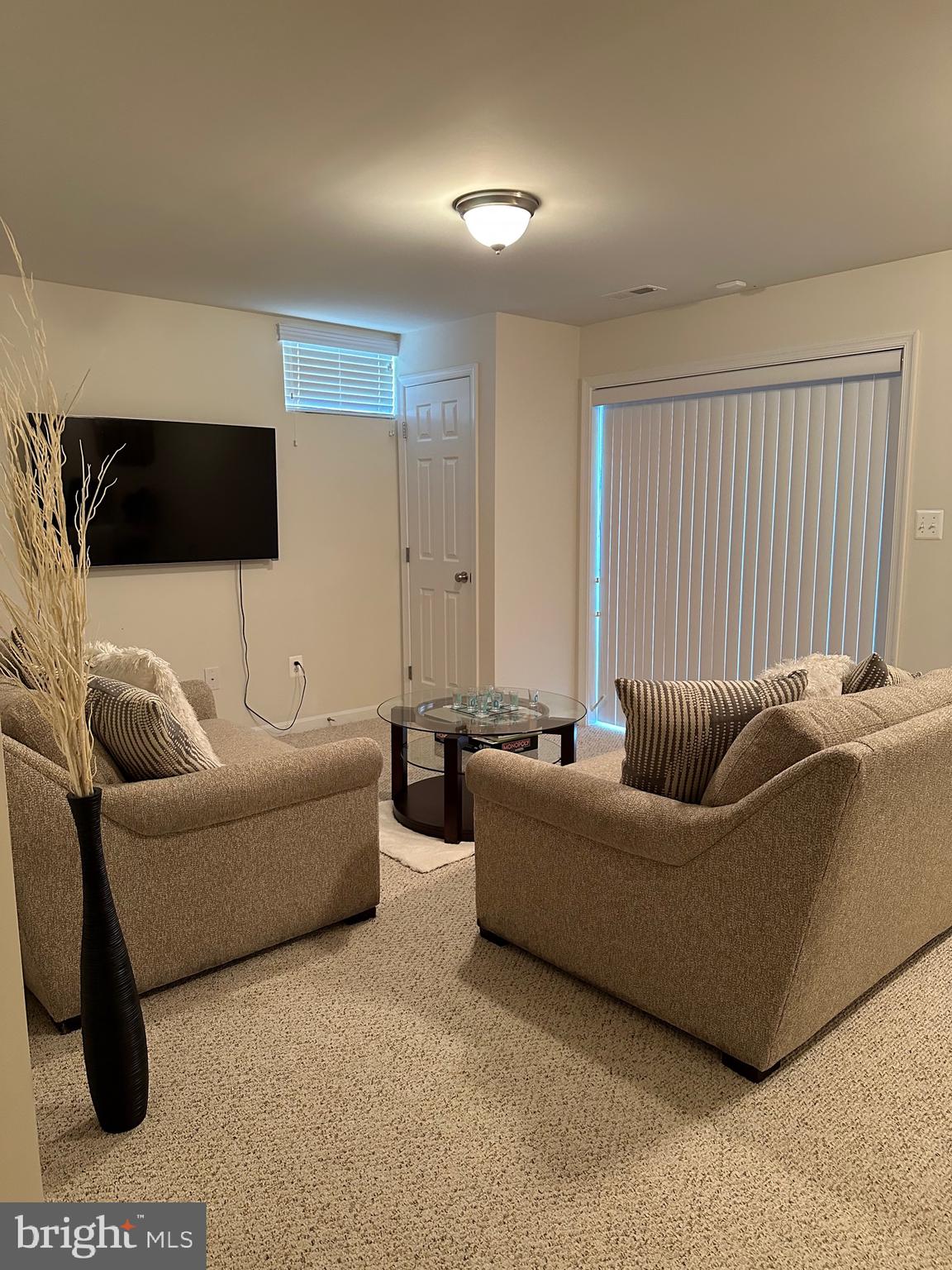 GREENBRIER - Residential Lease