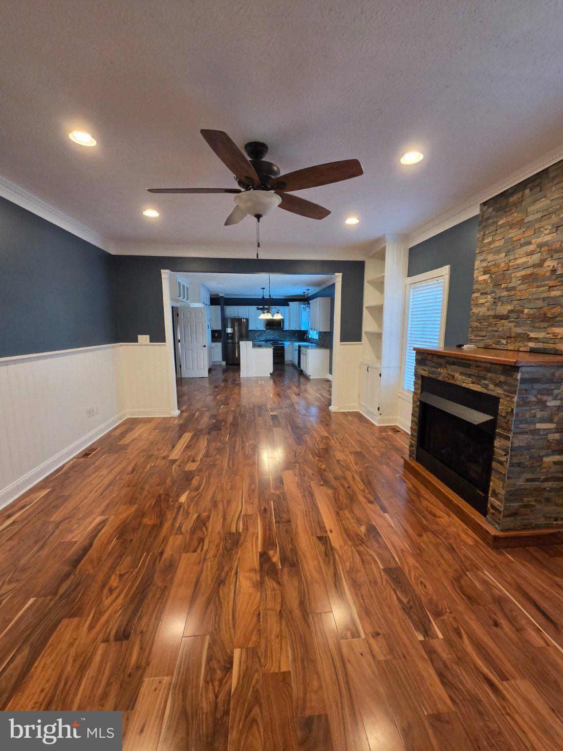 WILDERNESS SHORES - Residential