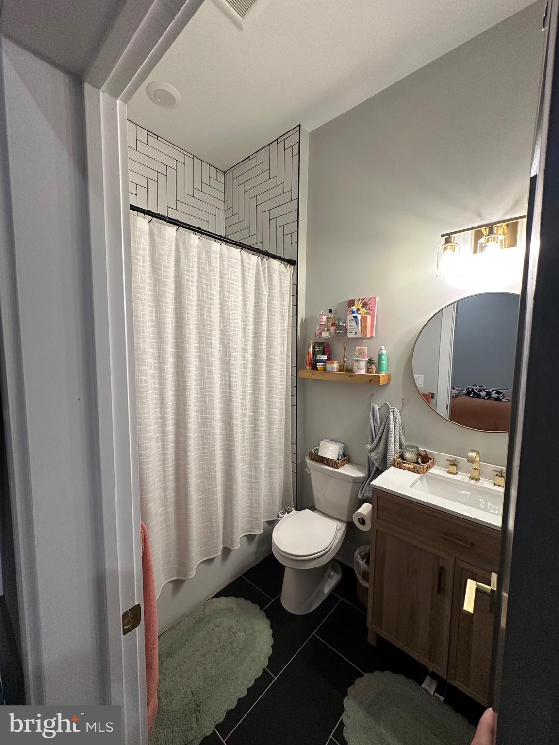 ROXBOROUGH - Residential Lease