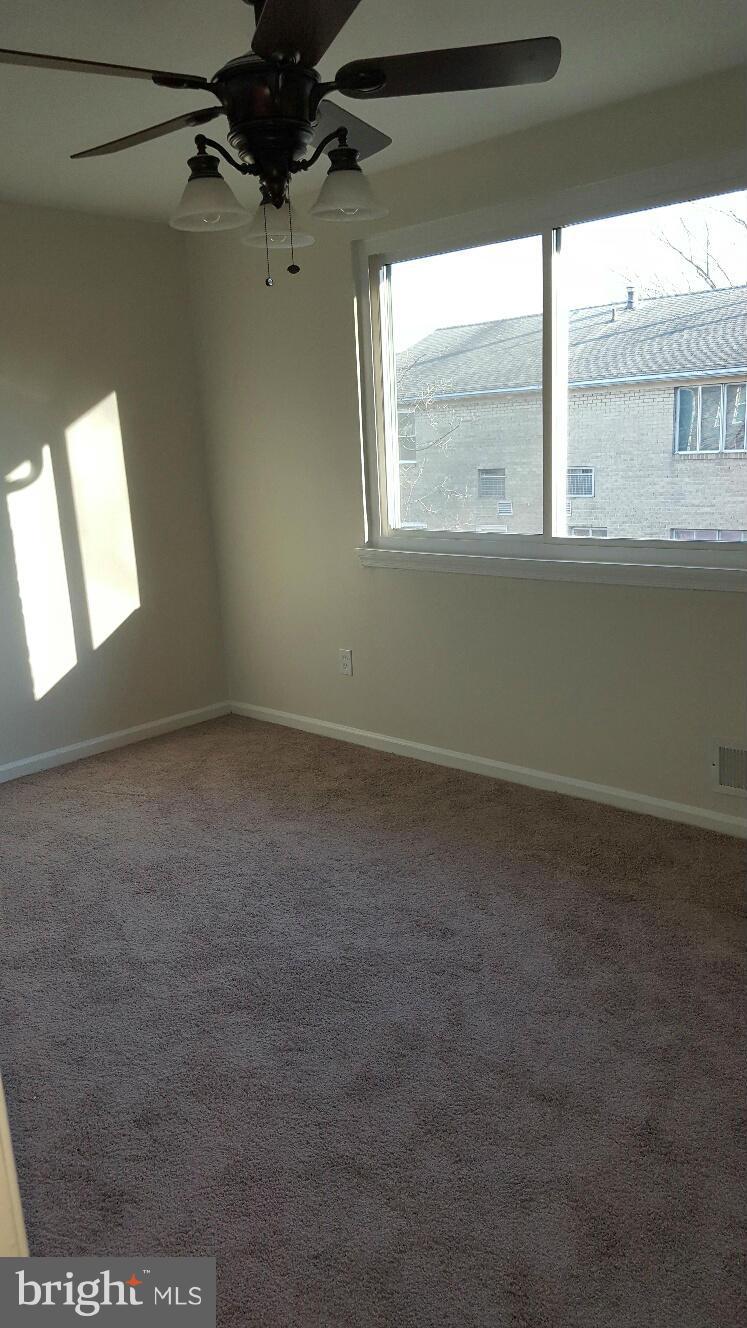 OLD TOWNE VILLAGE CONDOMINIUMS - Residential Lease