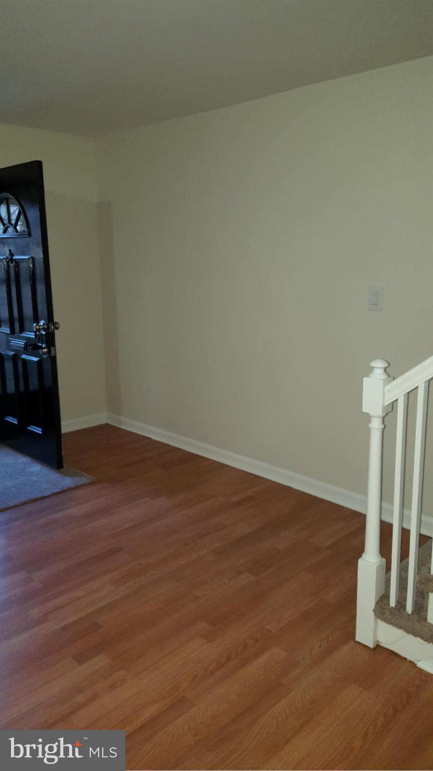 OLD TOWNE VILLAGE CONDOMINIUMS - Residential Lease