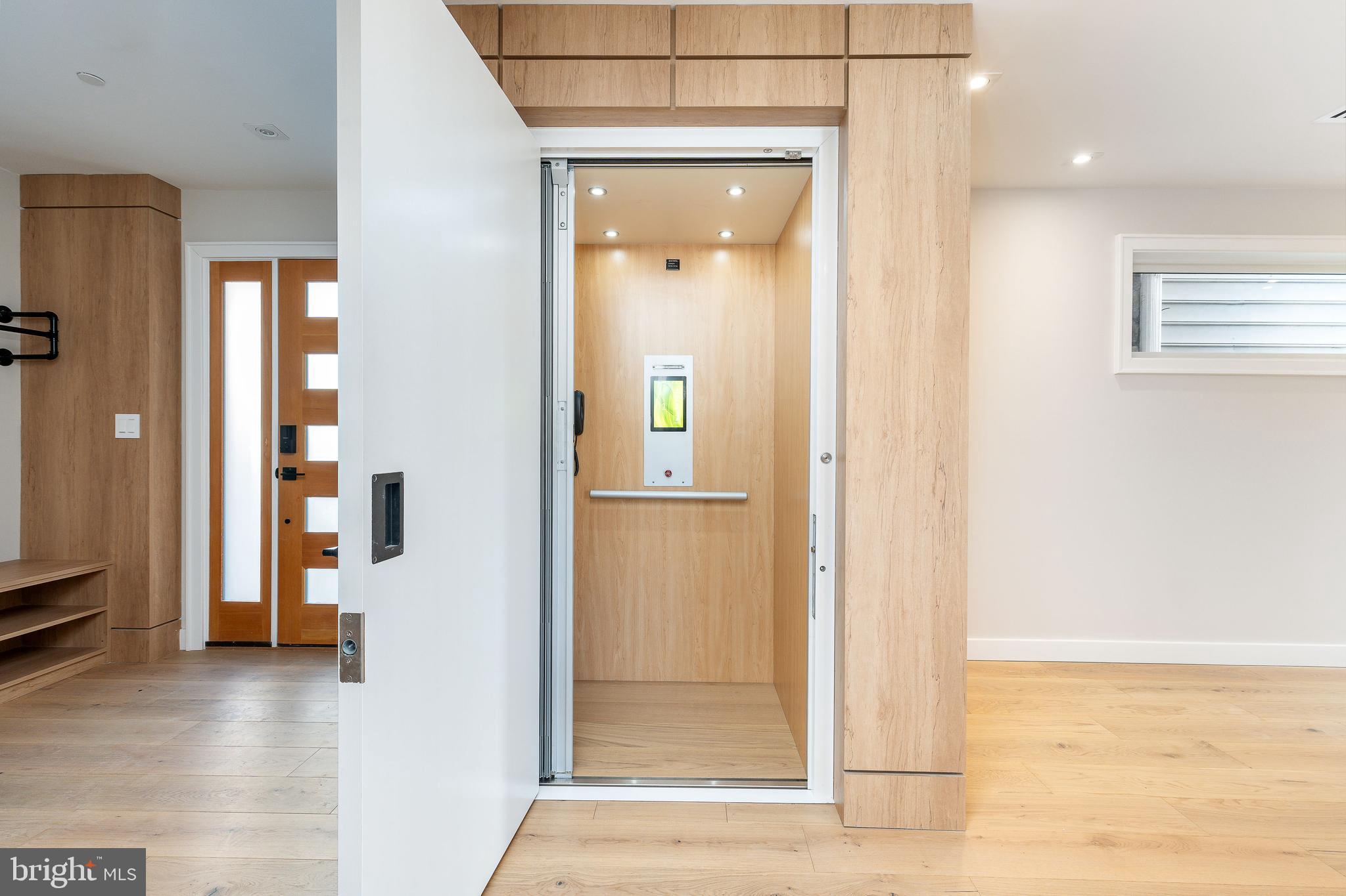 MANAYUNK - Residential