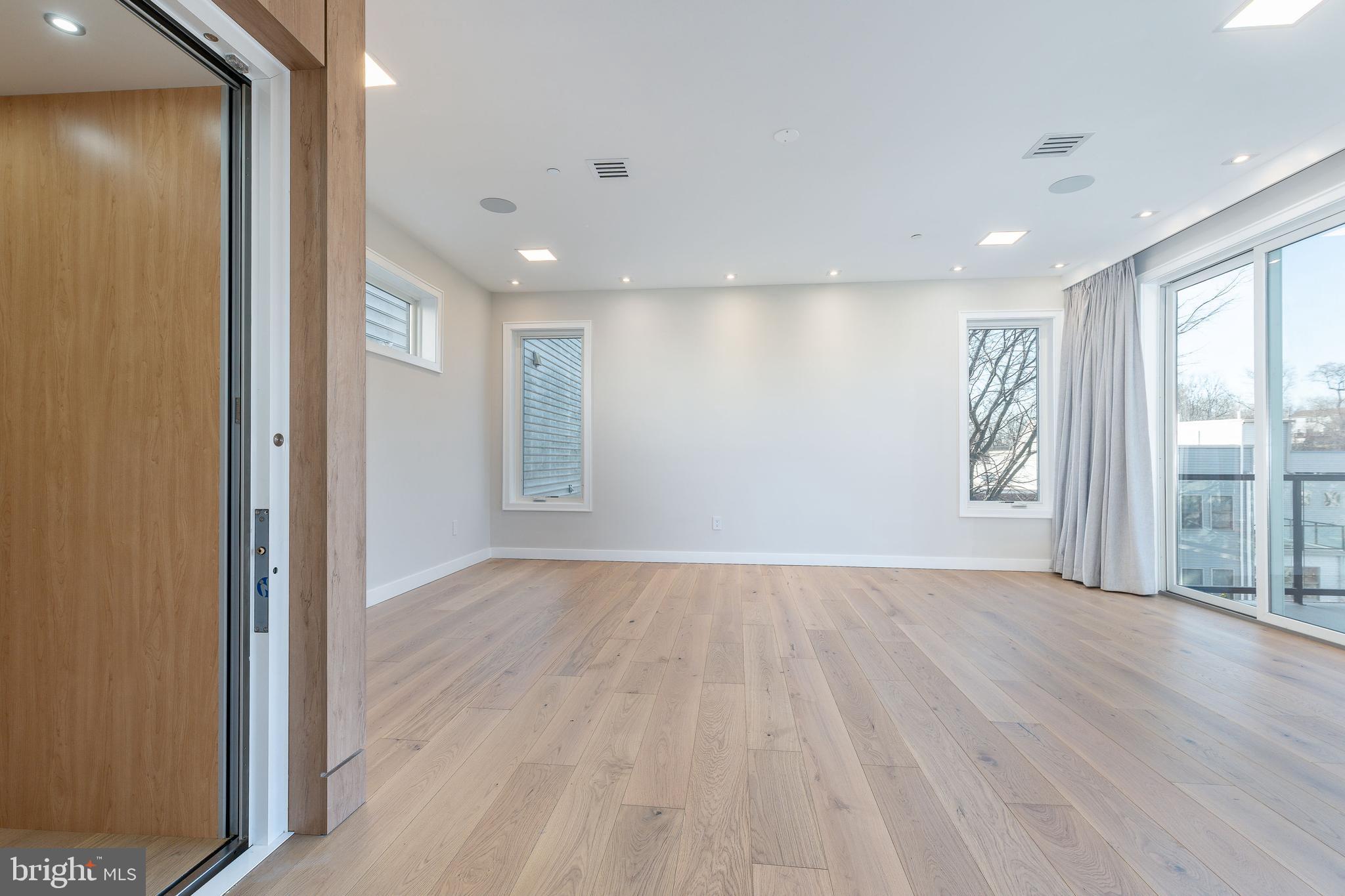 MANAYUNK - Residential