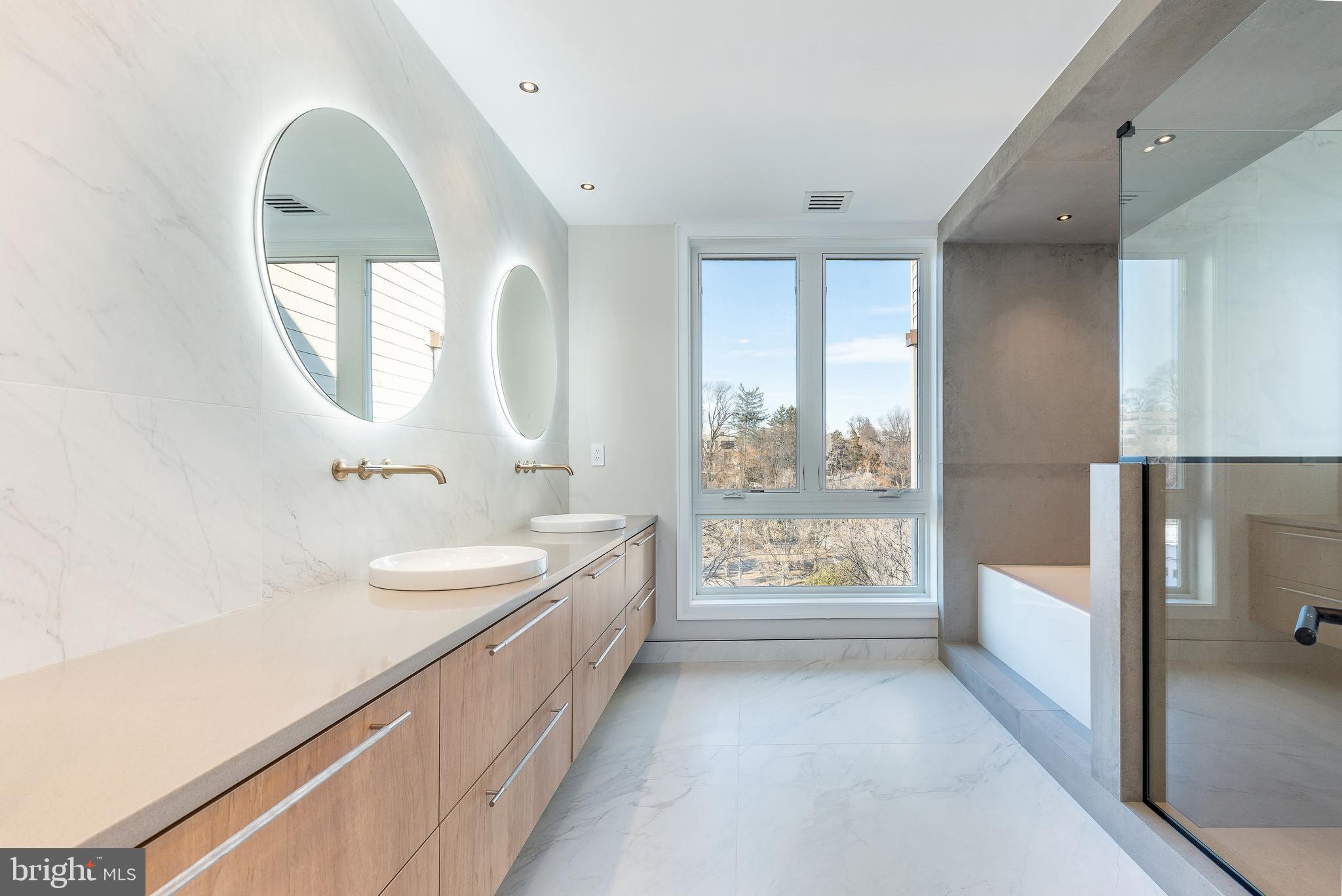 MANAYUNK - Residential