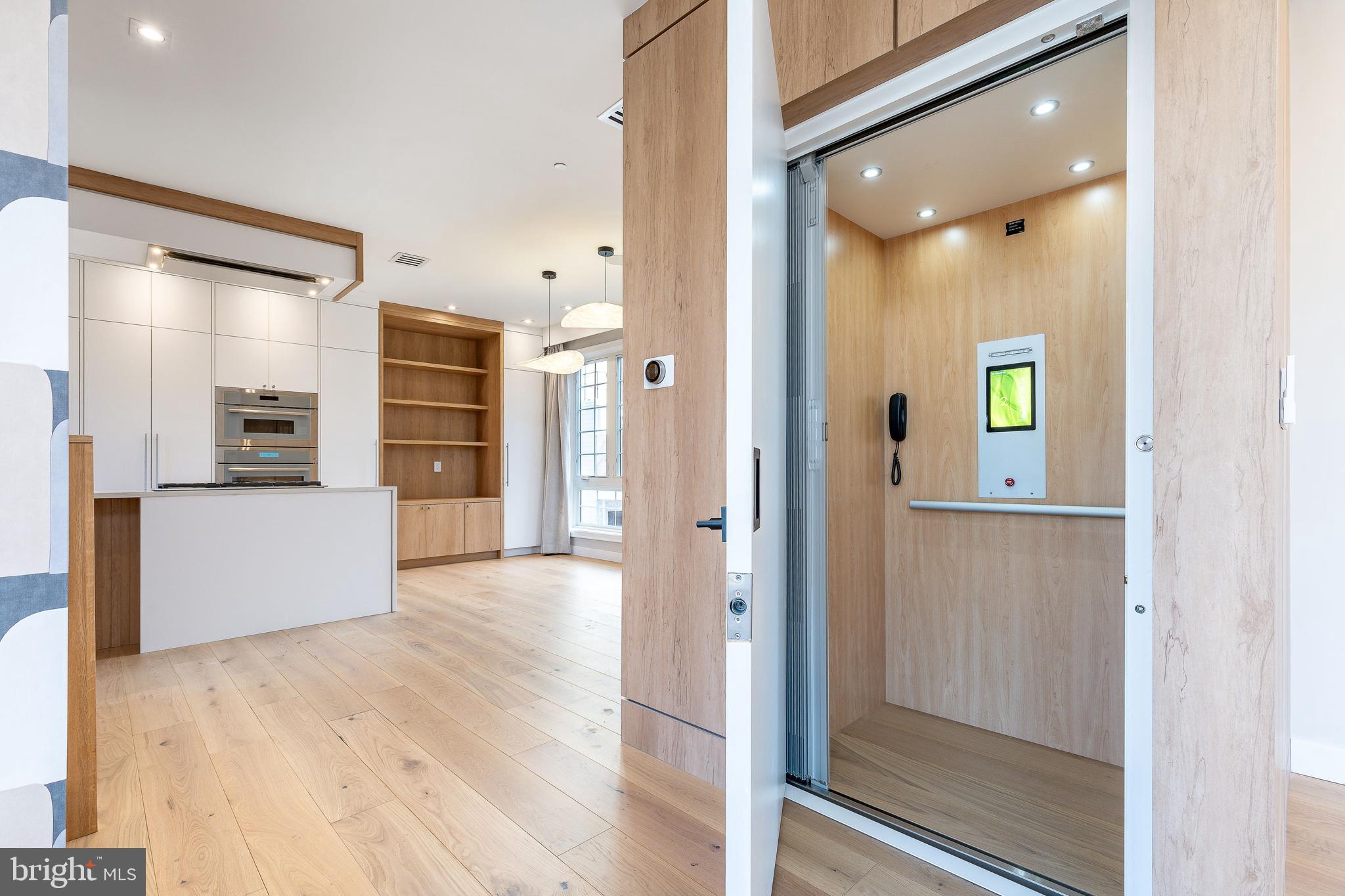 MANAYUNK - Residential