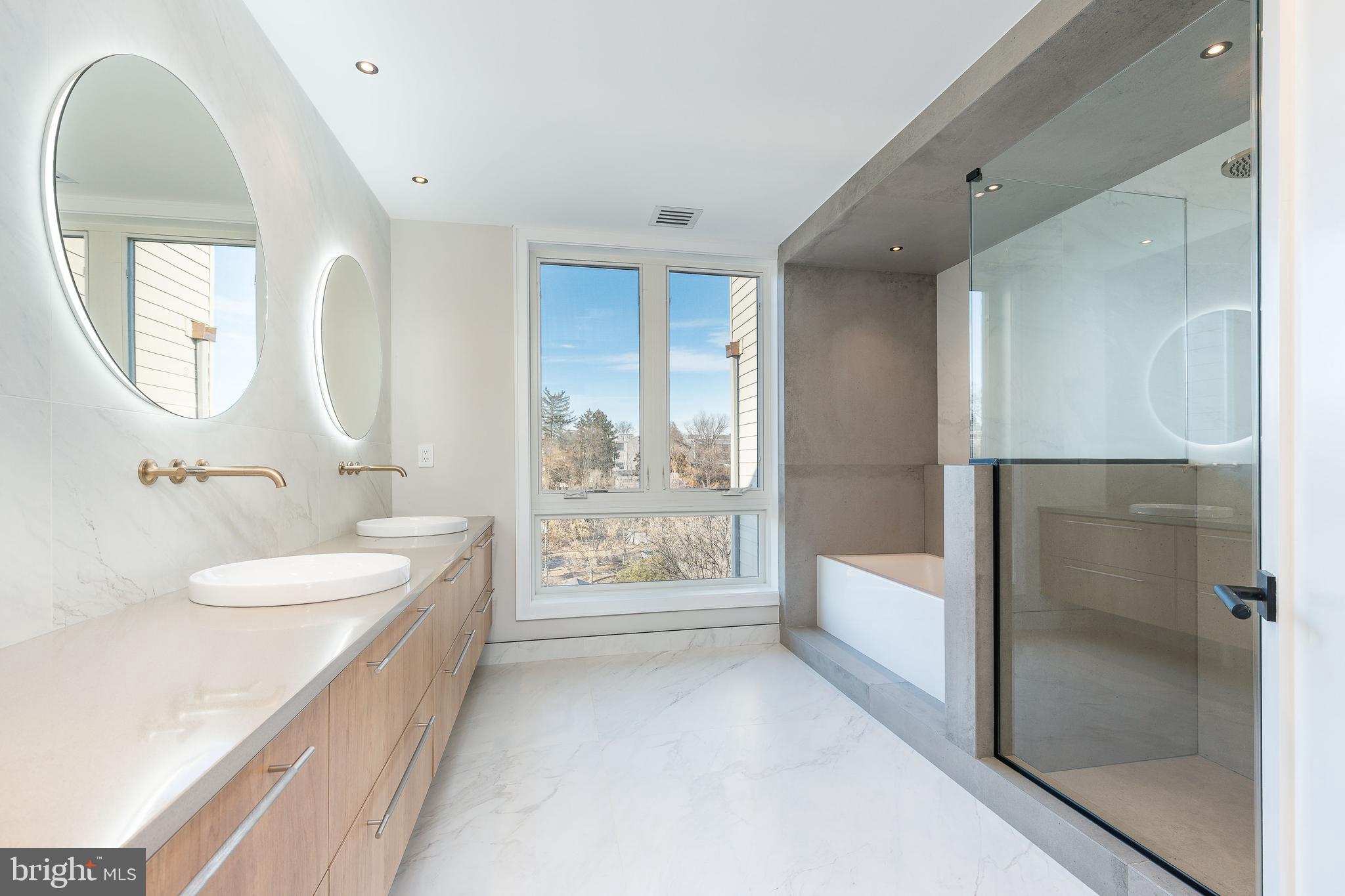 MANAYUNK - Residential