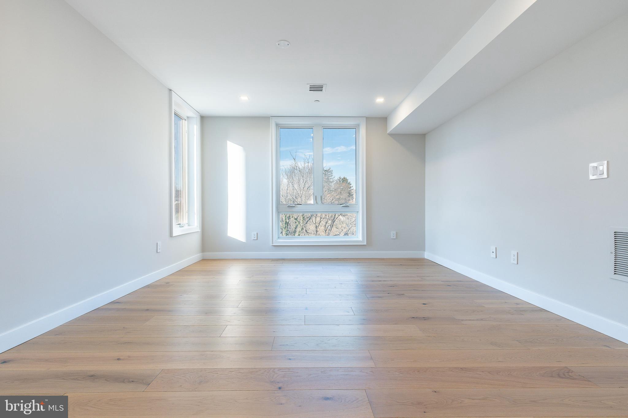 MANAYUNK - Residential