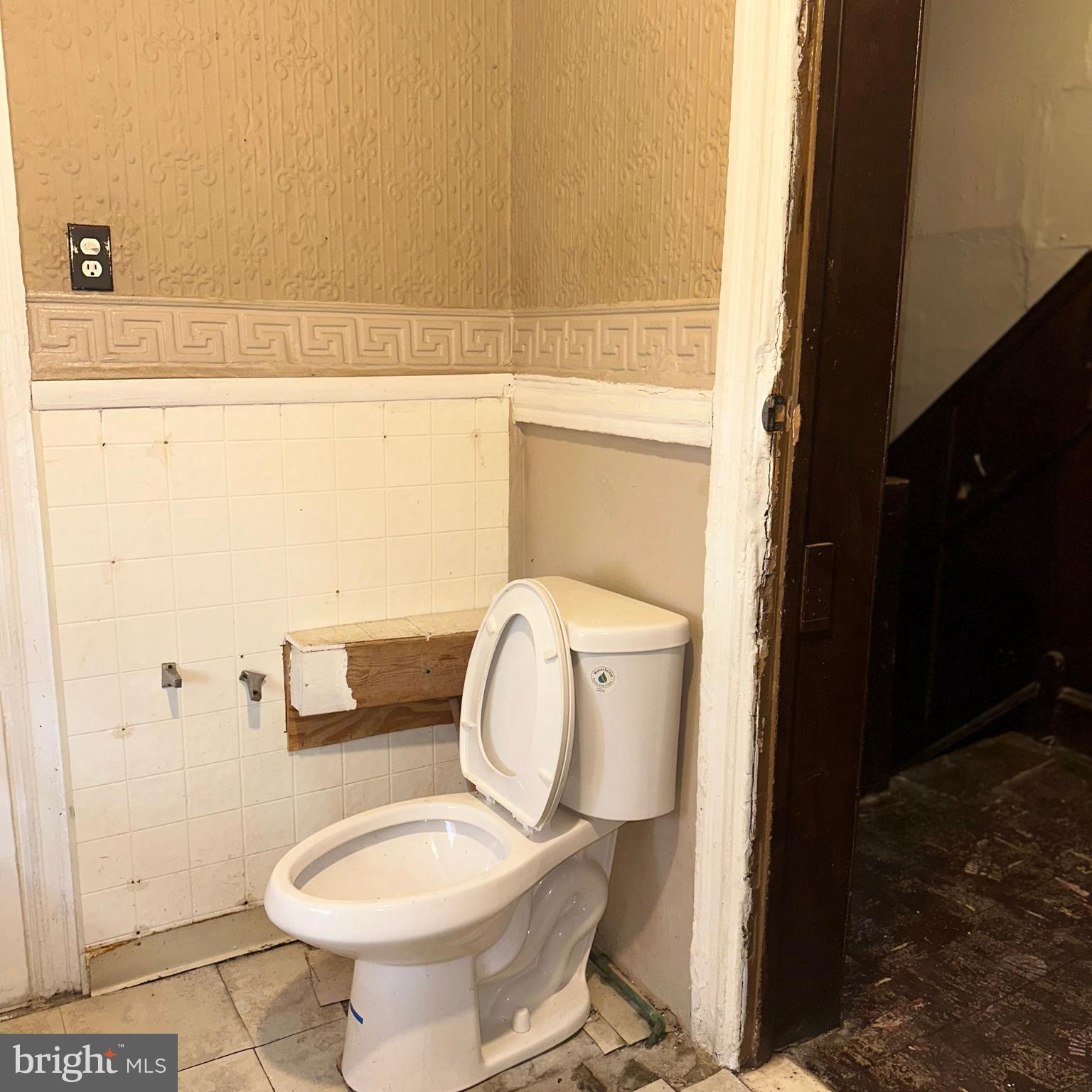 STRAWBERRY MANSION - Residential Income