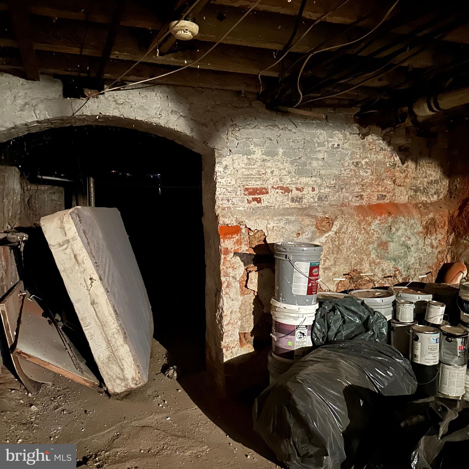 STRAWBERRY MANSION - Residential Income