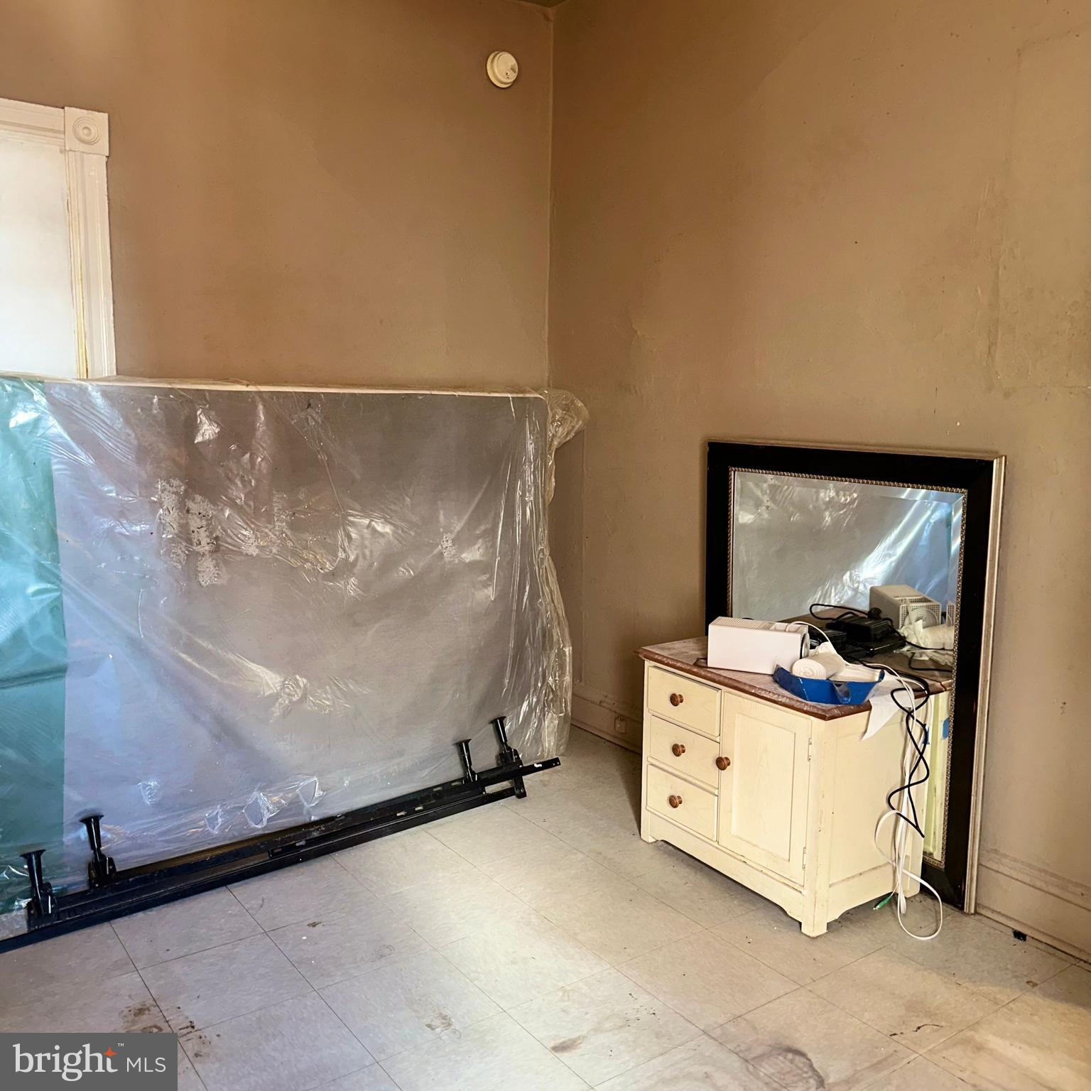 STRAWBERRY MANSION - Residential Income