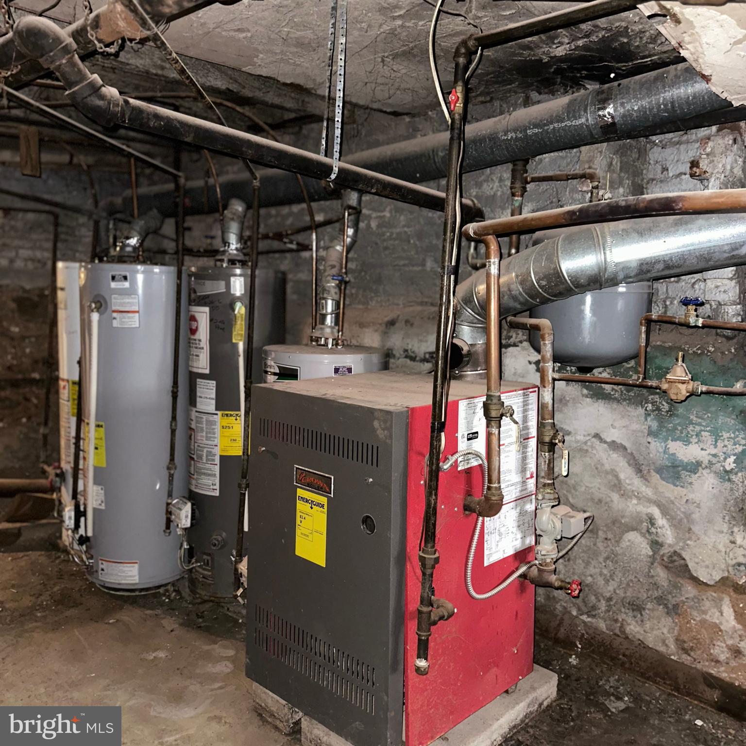 STRAWBERRY MANSION - Residential Income