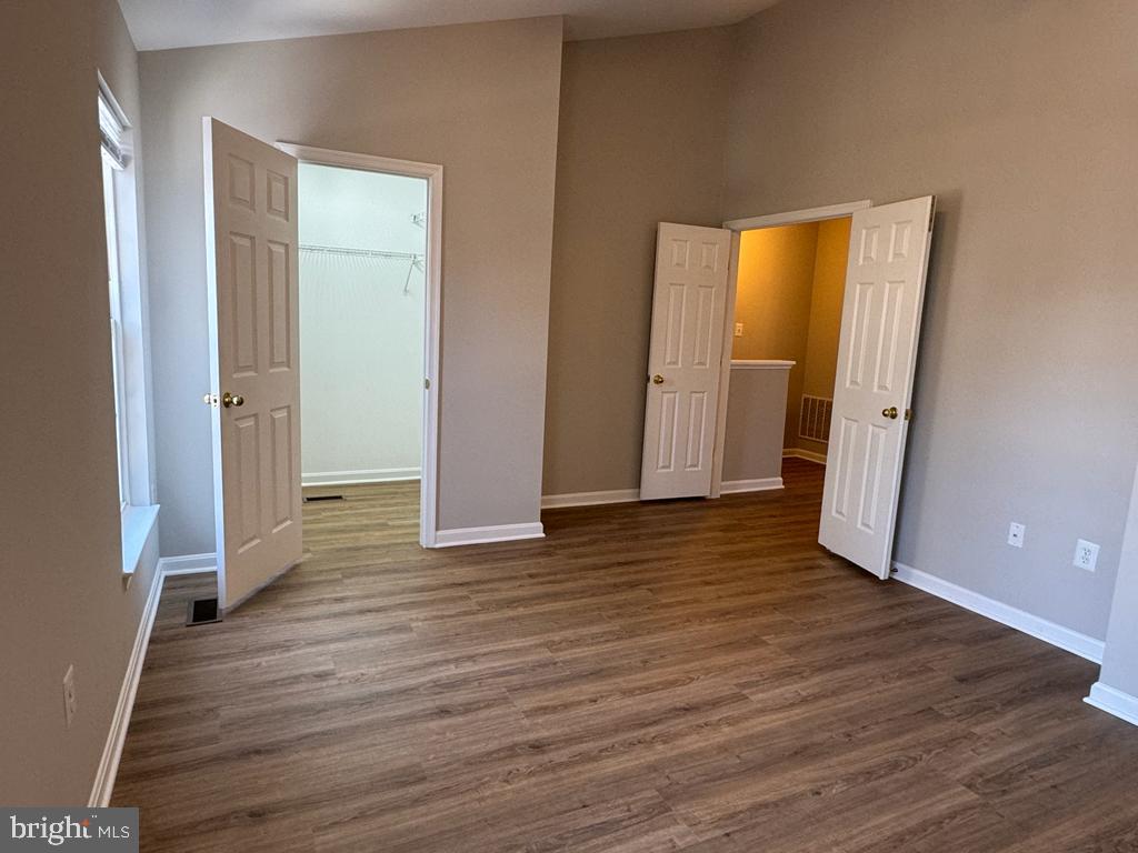 NORTH CROSSING - Residential Lease