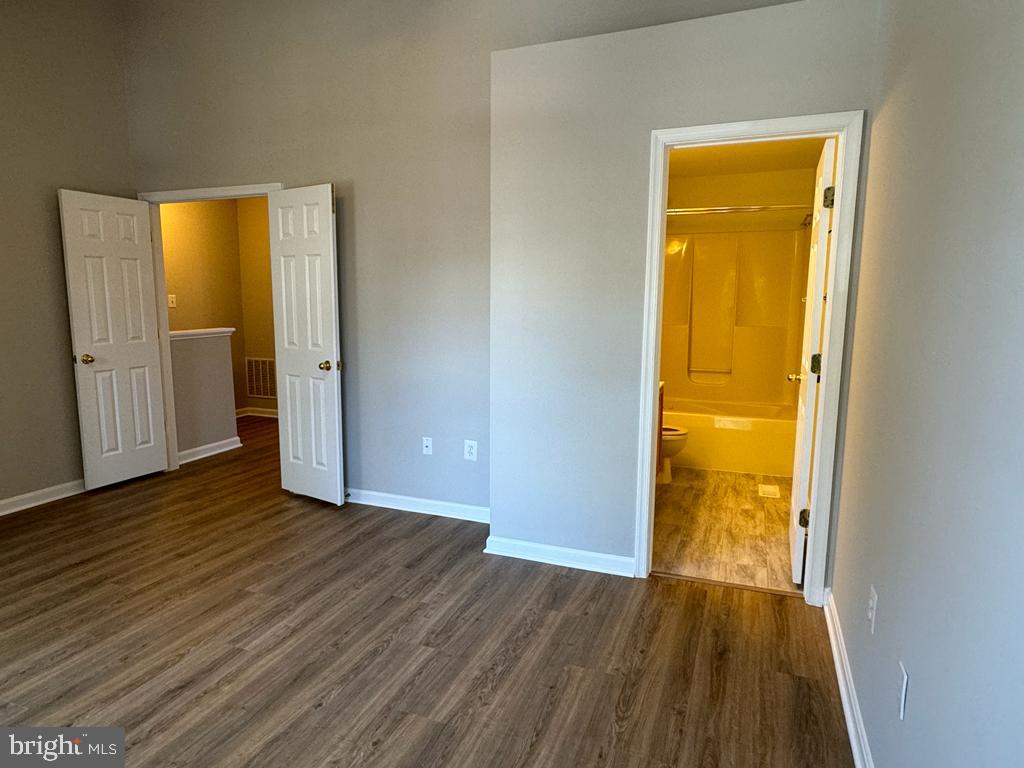 NORTH CROSSING - Residential Lease