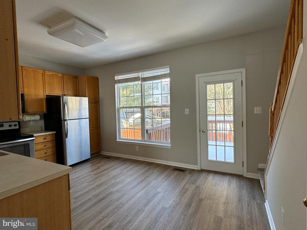 NORTH CROSSING - Residential Lease