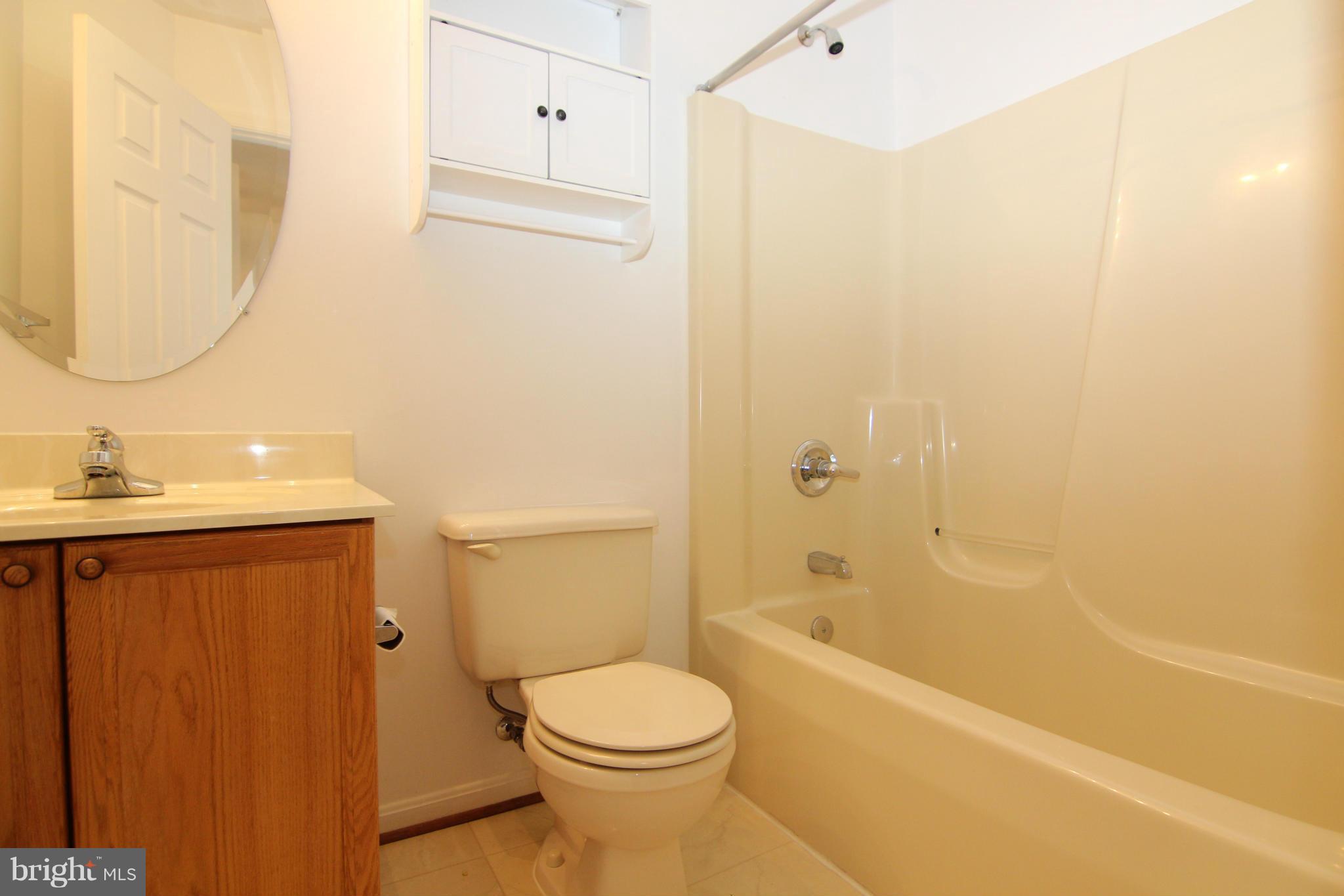 NORTH CROSSING - Residential Lease