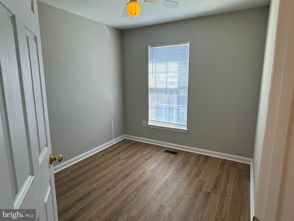 NORTH CROSSING - Residential Lease